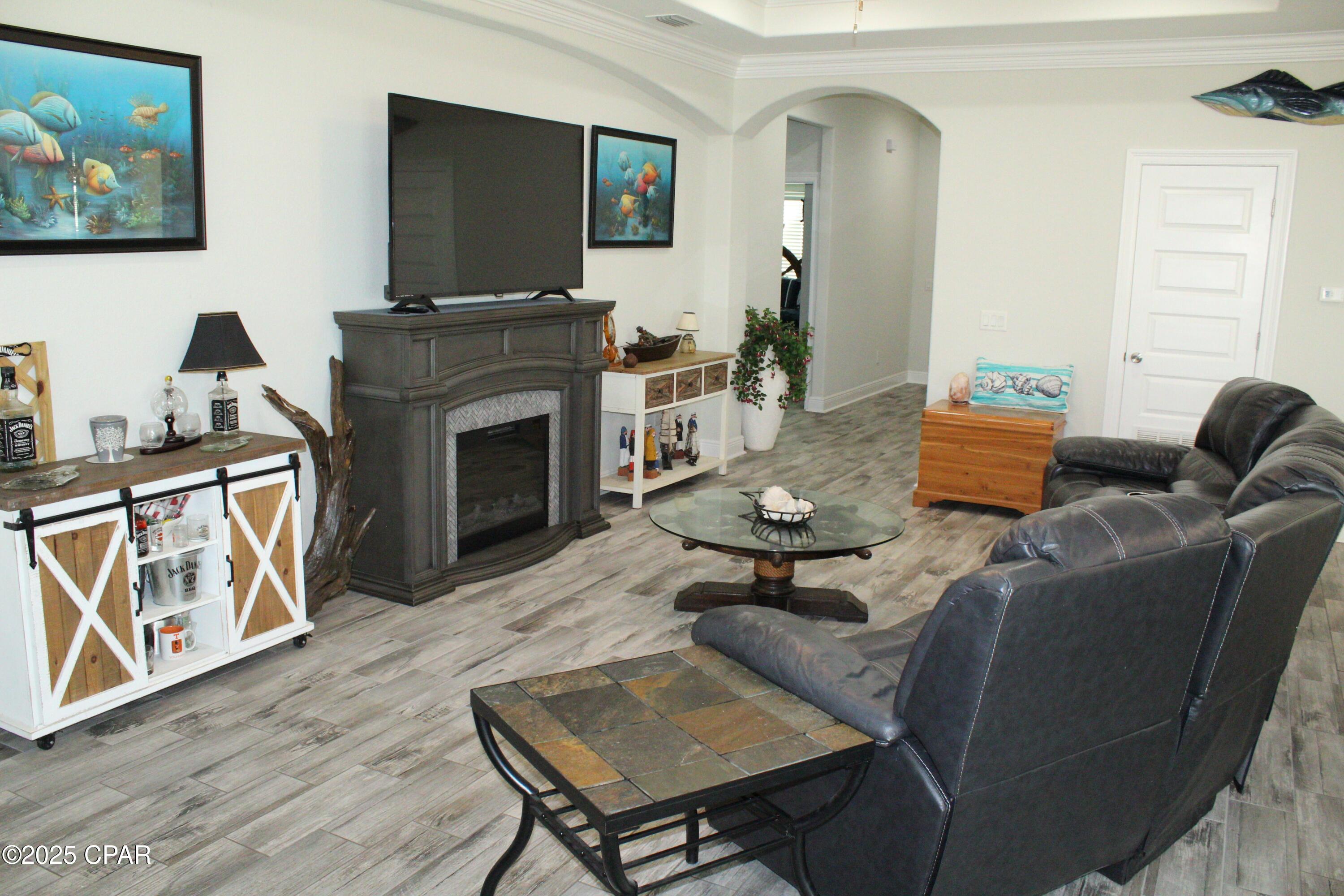 Image 4 For 7029 Beach Drive