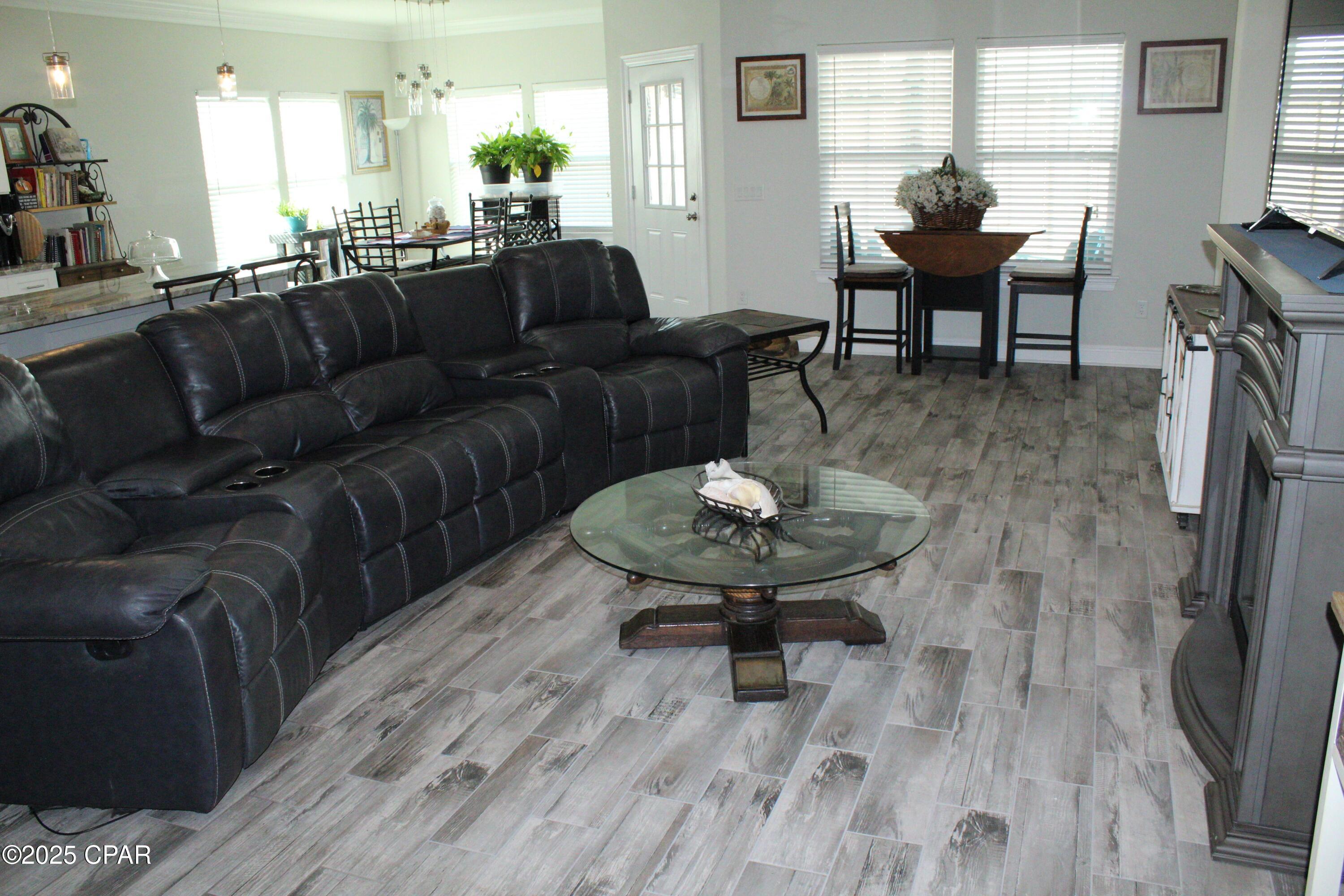 Image 9 For 7029 Beach Drive