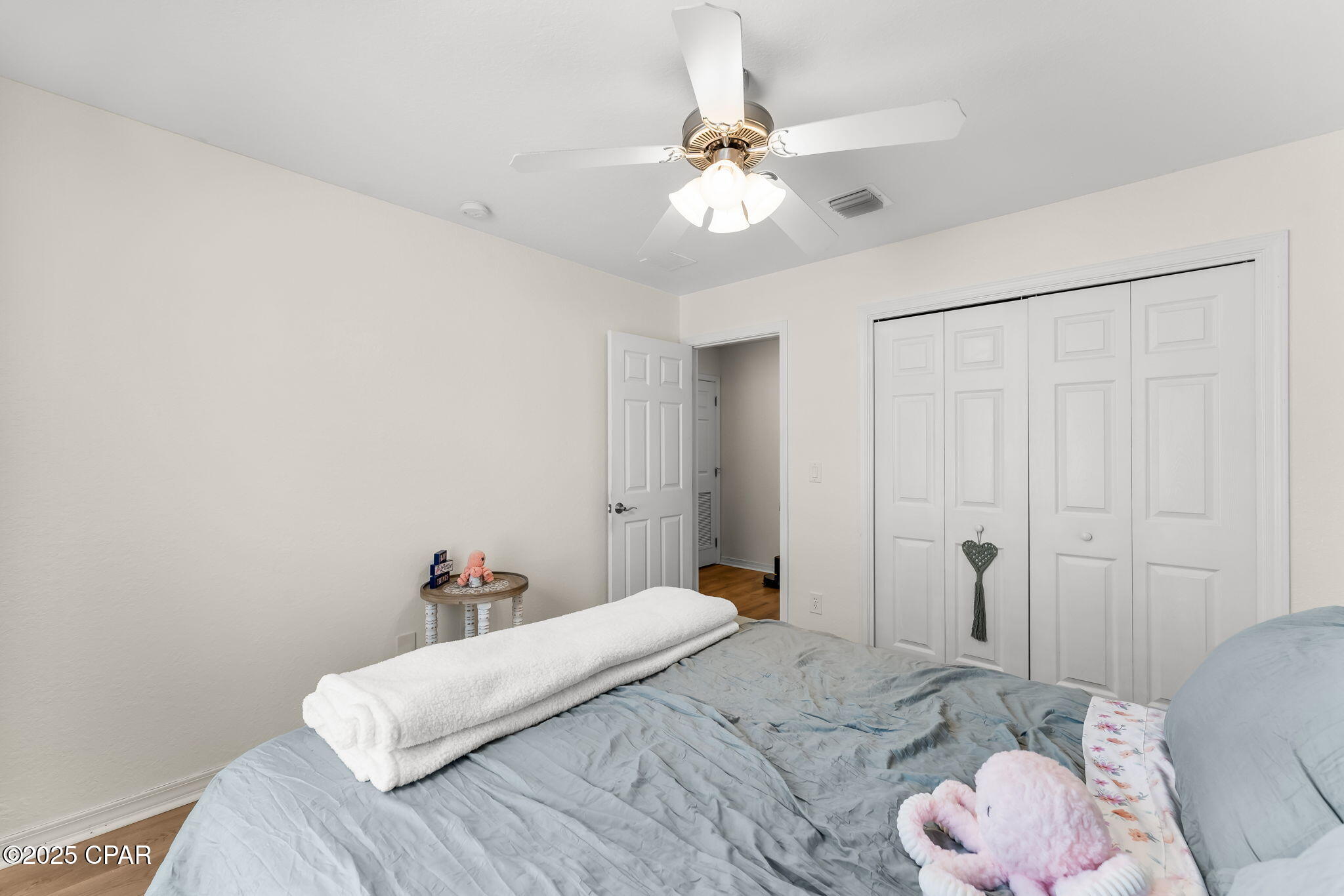 Image 32 For 107 Kensington Circle