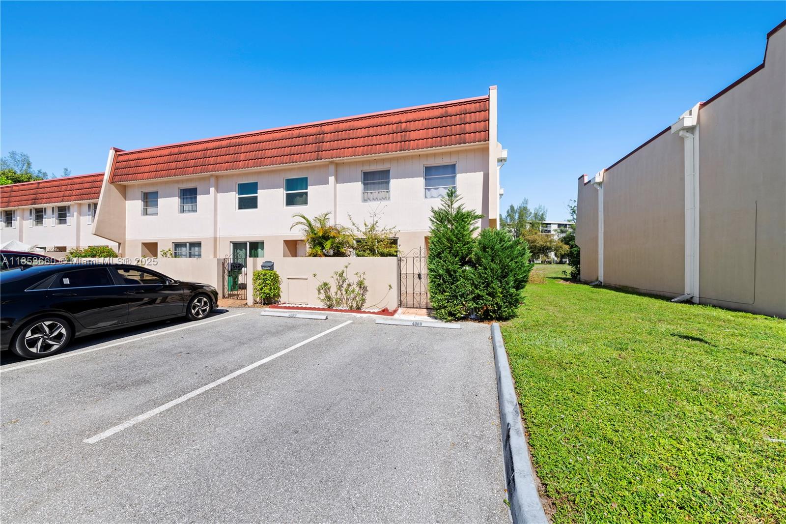 Homes for sale in Lauderhill, FL | 4088 Inverrary Dr #11F, Lauderhill, FL 33319 | MLS# A11853660