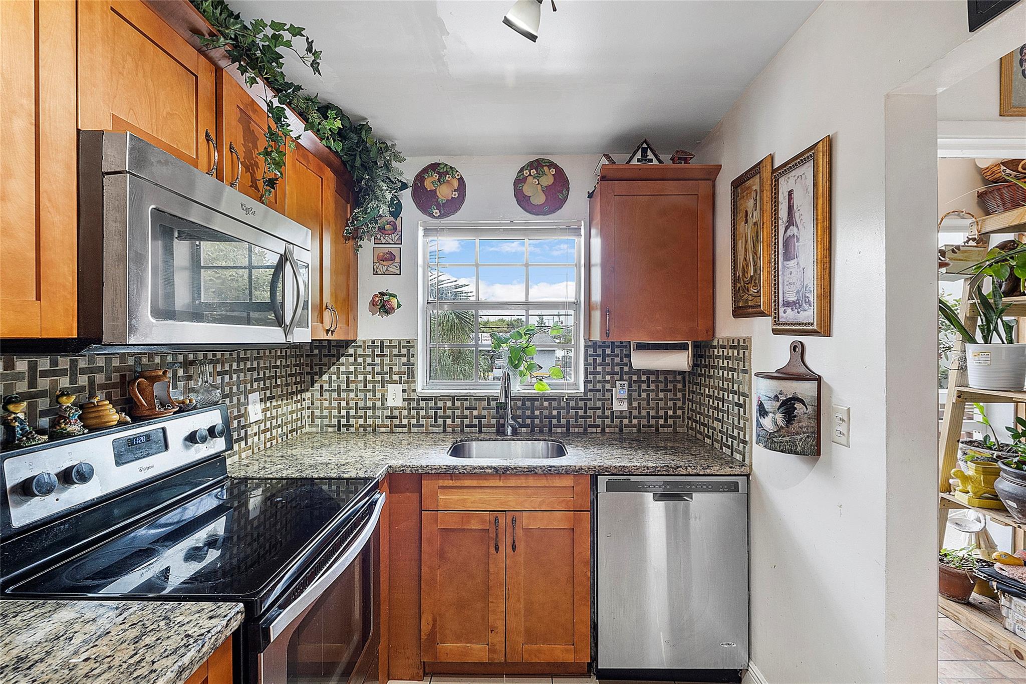 Homes for sale in Lighthouse Point, FL | 2050 Ne 39Th Street #N202, Lighthouse Point, FL 33064 | MLS# F10519290