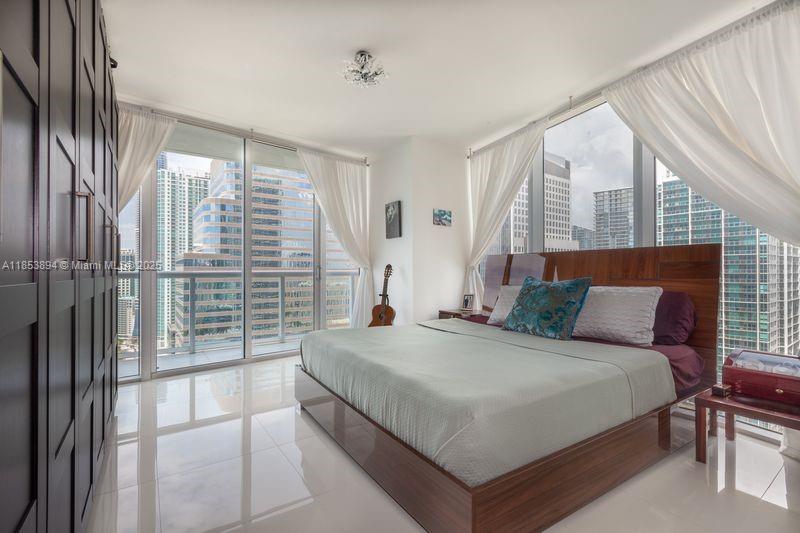 495 Brickell Ave #2911, Miami FL 33131