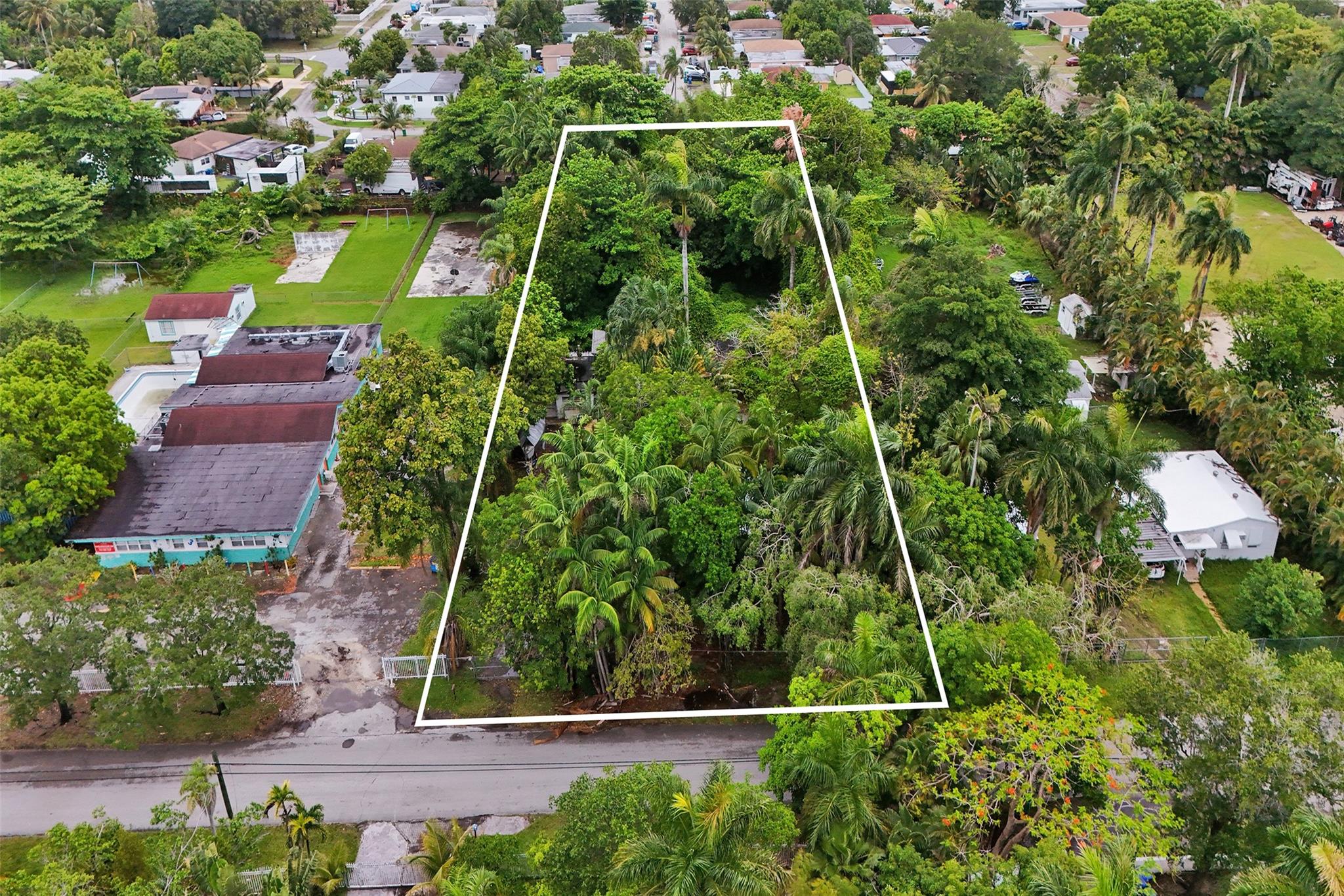 Homes for sale in Miami, FL | 453 Ne 154th St, Miami, FL 33162 | MLS# F10518974