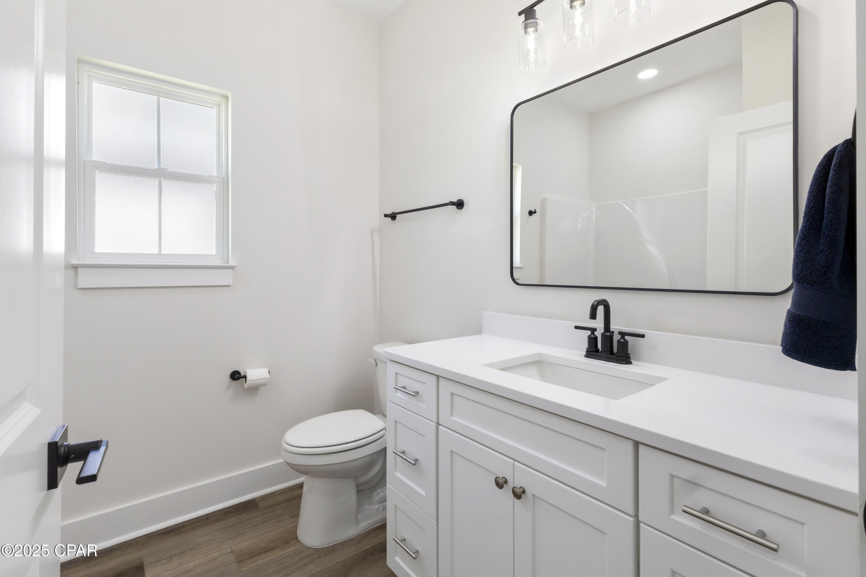 Image 17 For 3833 Red Deer Circle