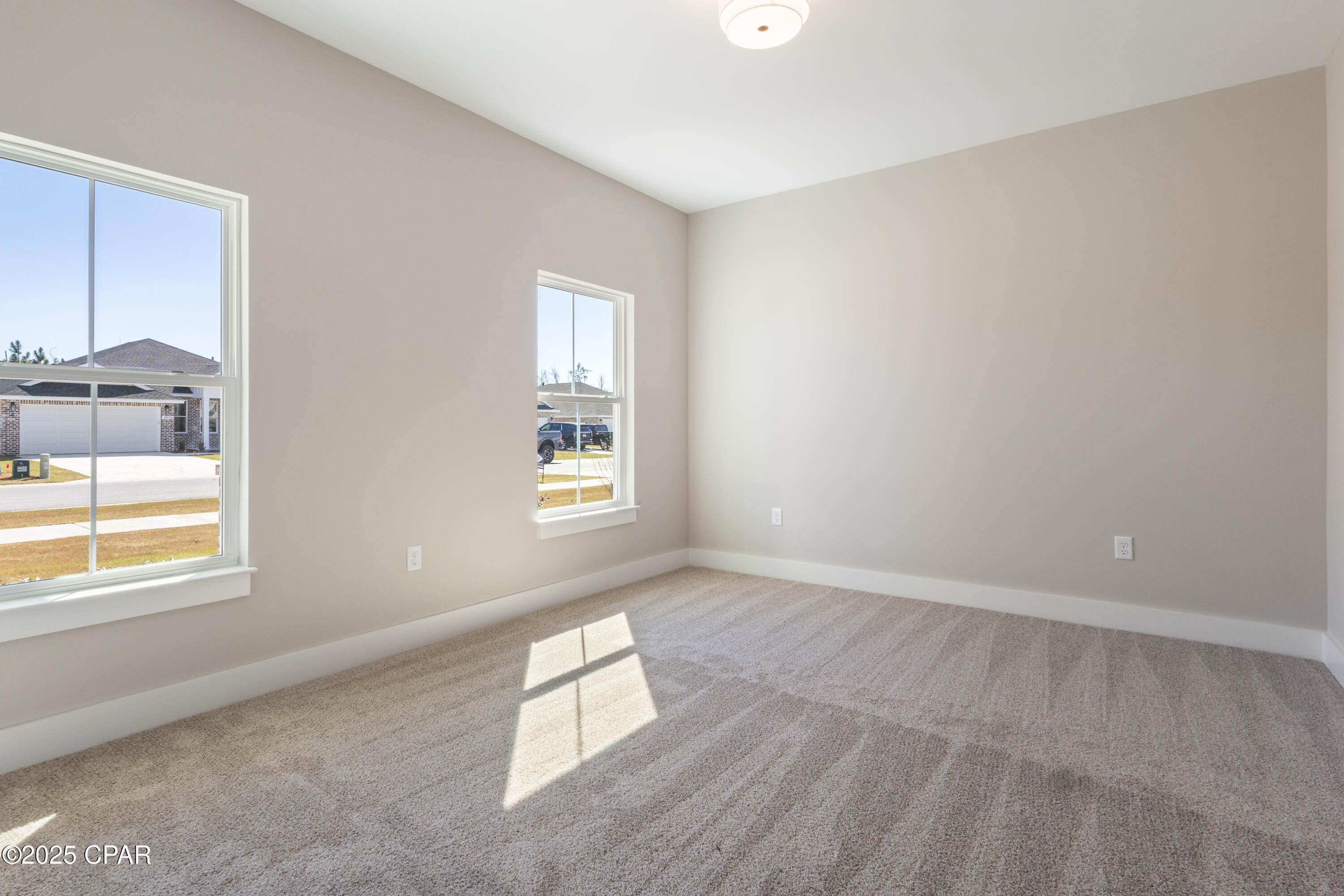 Image 19 For 3841 Red Deer Circle