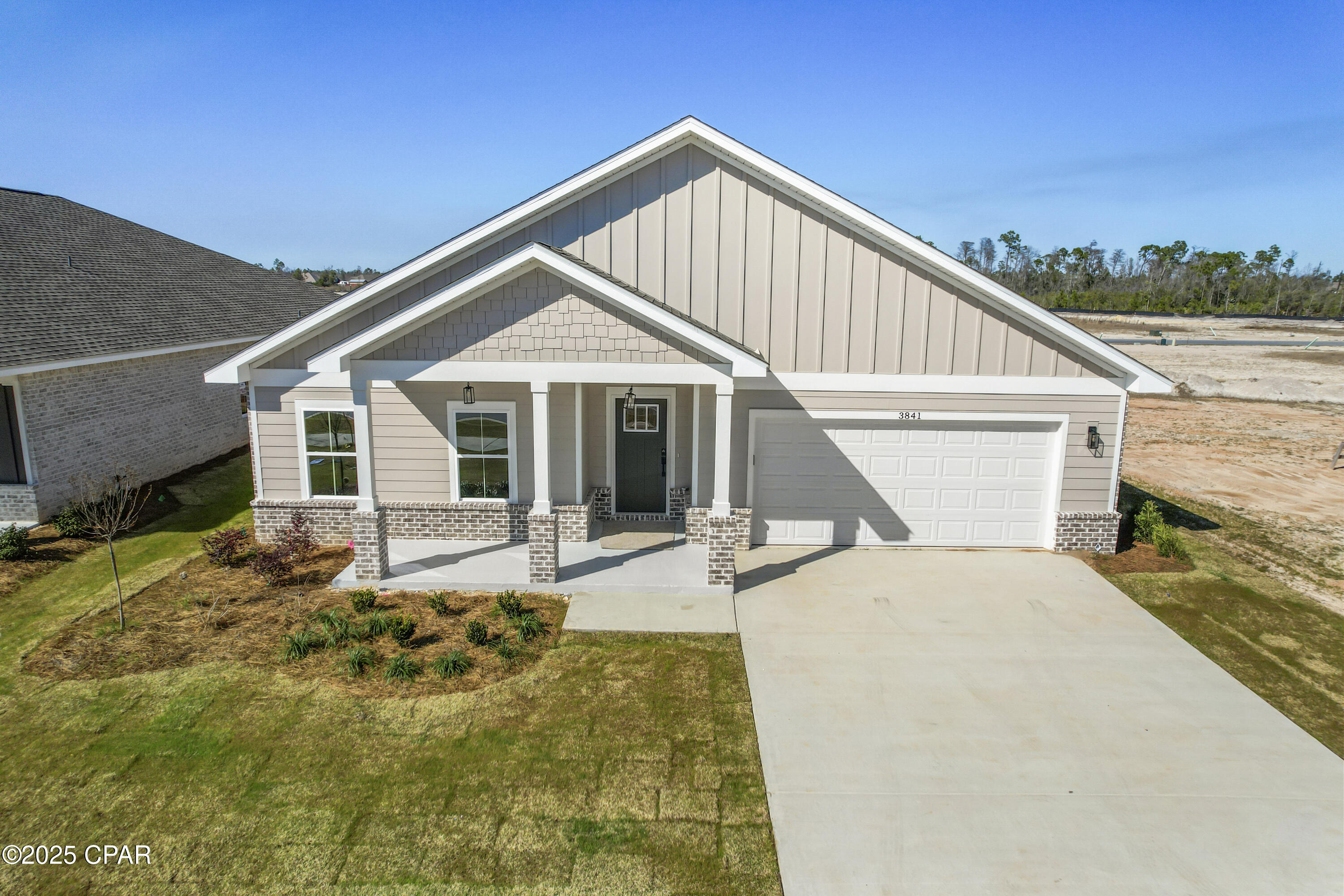 Image 5 For 3841 Red Deer Circle