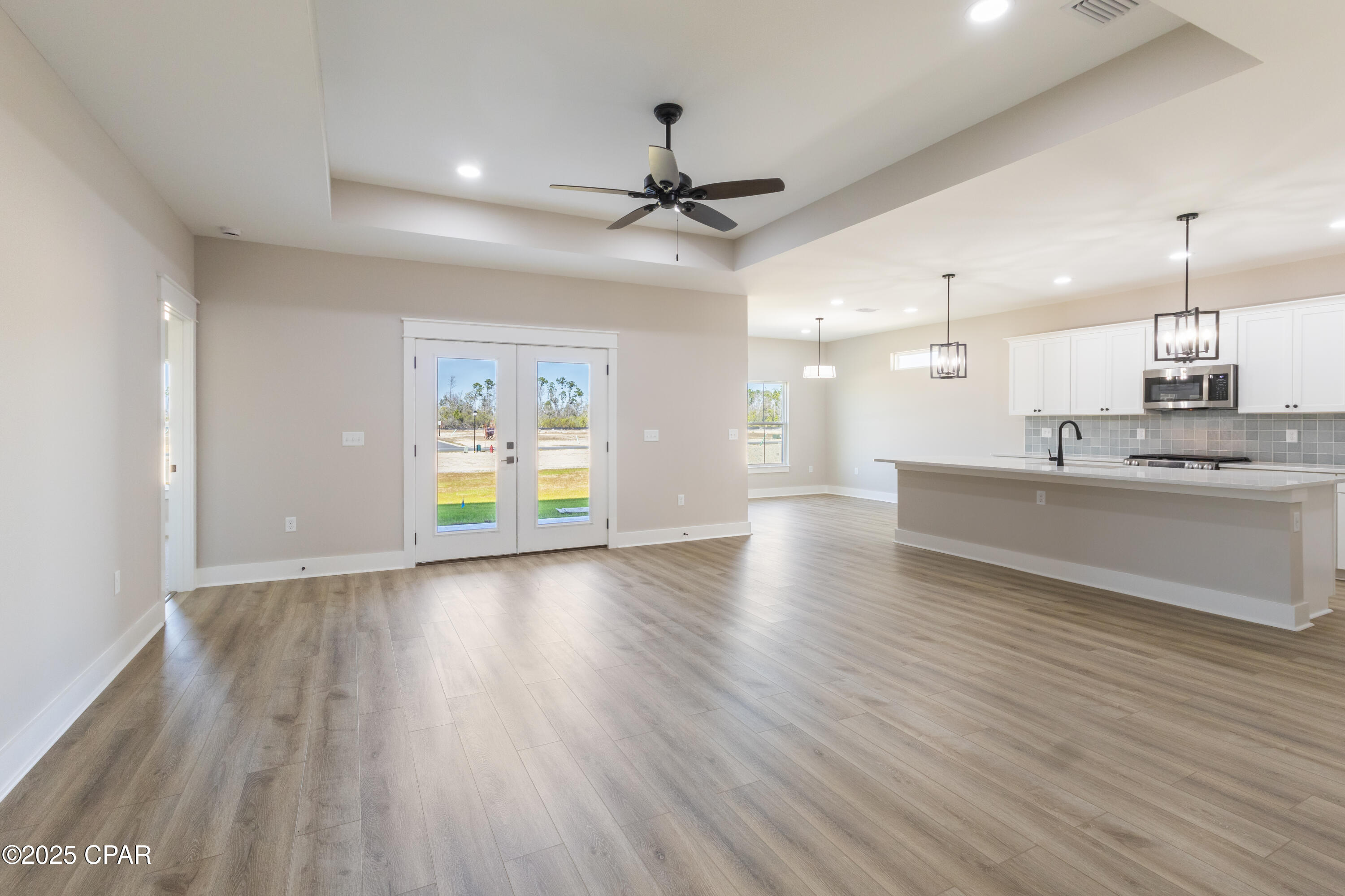 Image 8 For 3841 Red Deer Circle