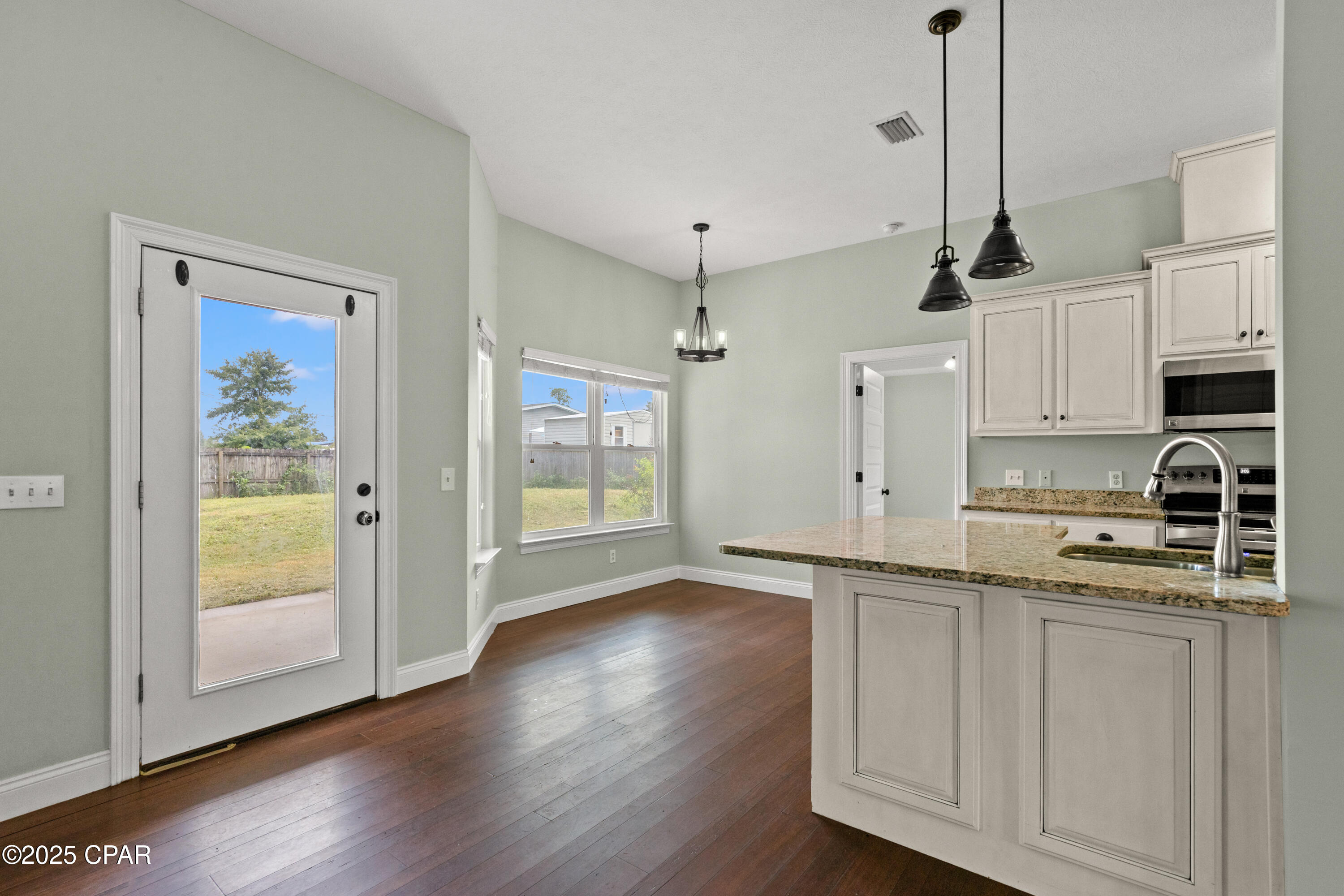 Image 11 For 3718 Alva Thomas Road