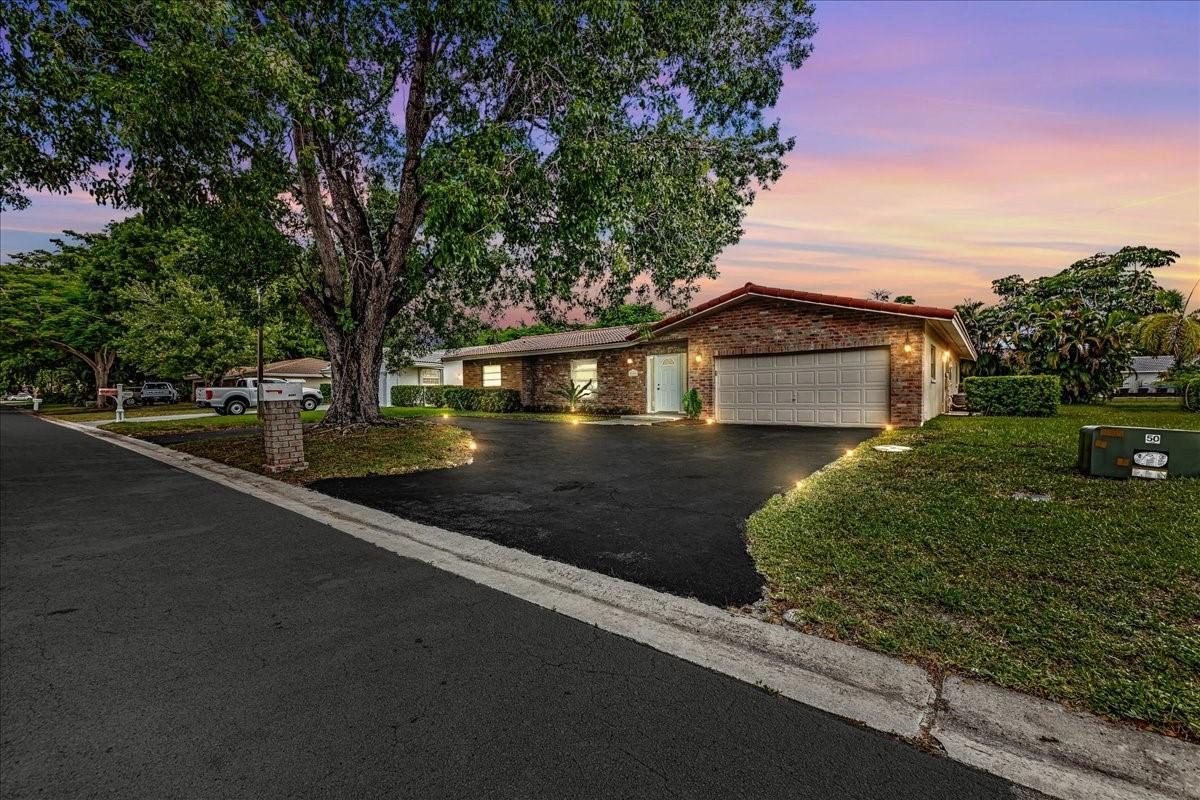 Homes for sale in Coral Springs, FL | 8695 Nw 28th Dr, Coral Springs, FL 33065 | MLS# F10518945