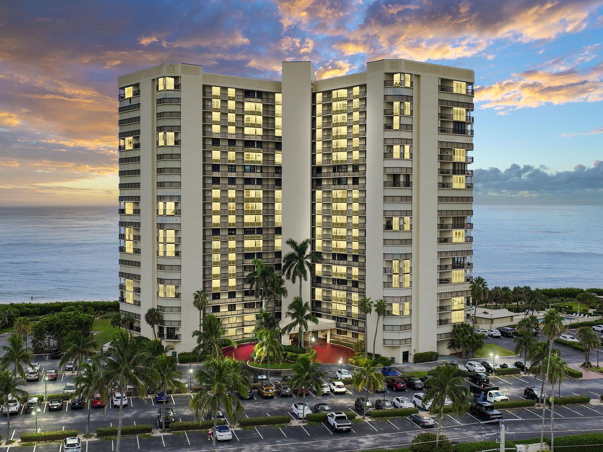 Islandia II Condominium