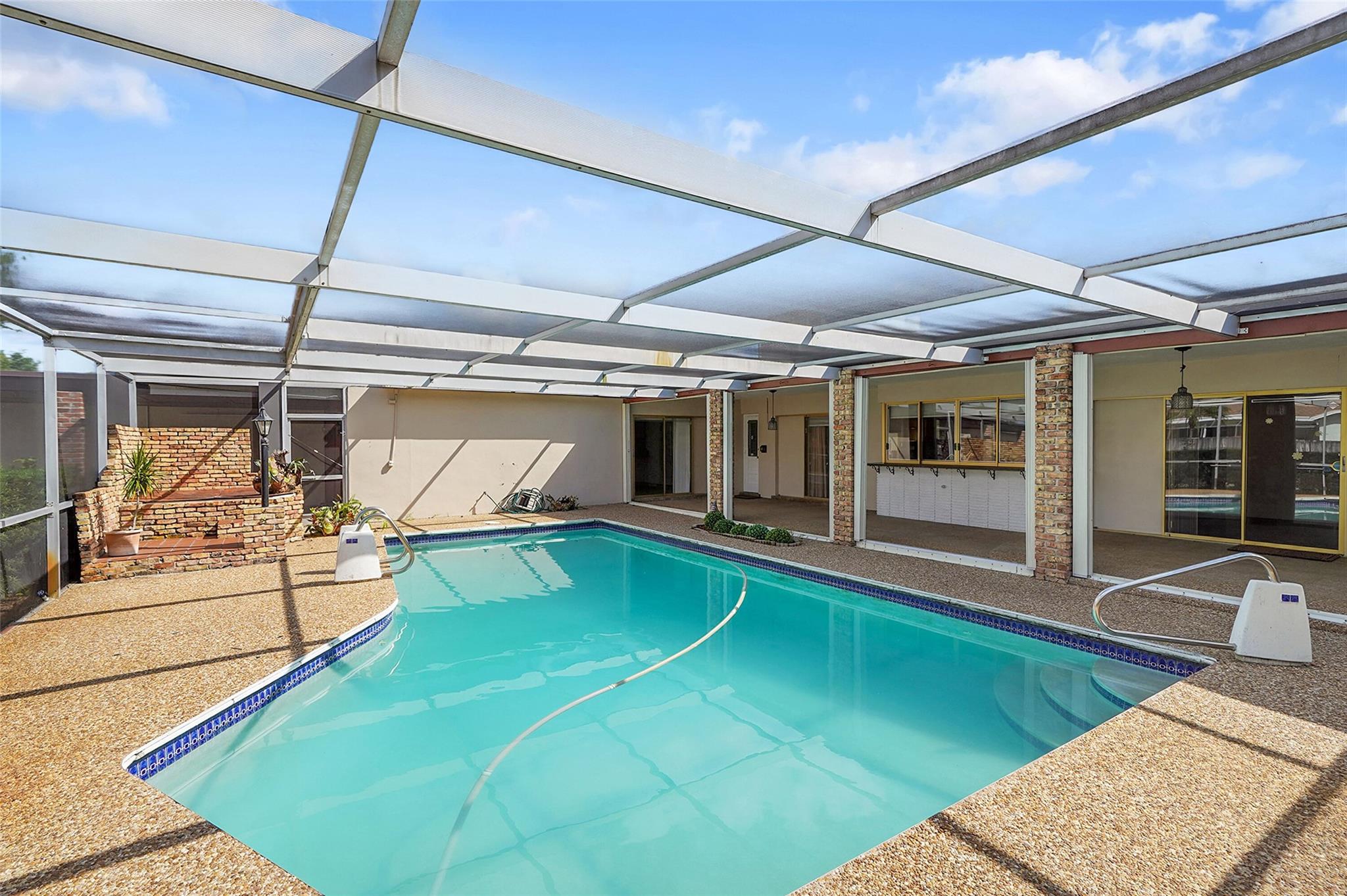 Homes for sale in Hollywood, FL | 4807 Cleveland St, Hollywood, FL 33021 | MLS# F10519348