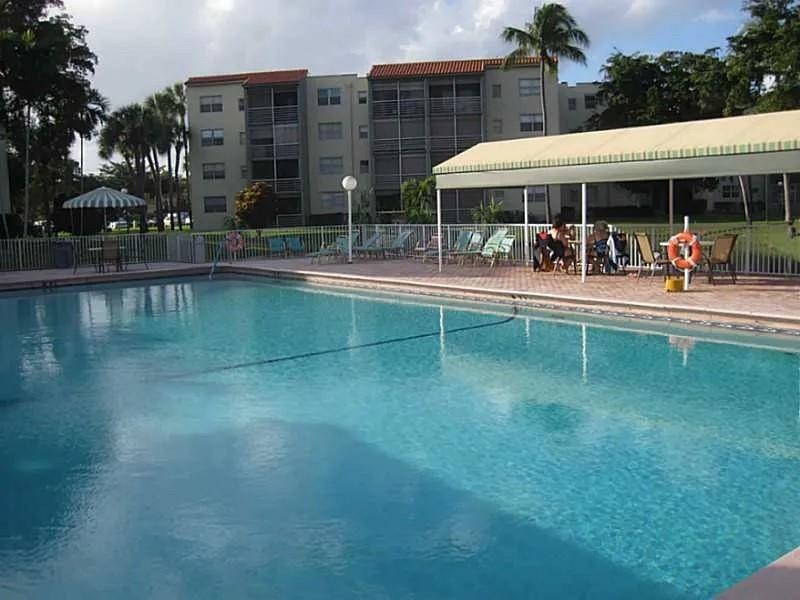 Homes for sale in North Lauderdale, FL | 1800 Sw 81st Ave #1304, North Lauderdale, FL 33068 | MLS# F10519383