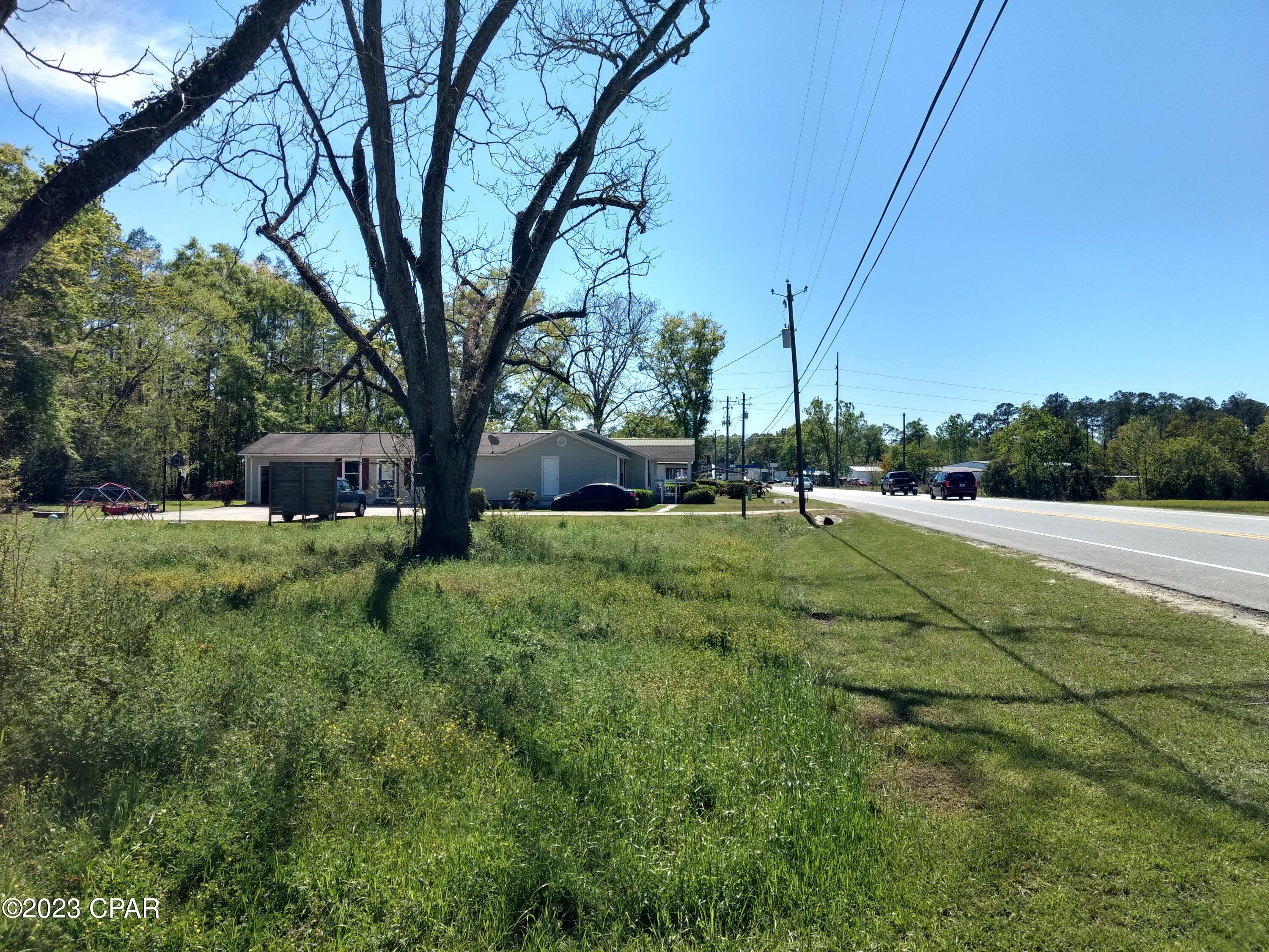 Listing photo id 12 for 1204 Waukesha Street