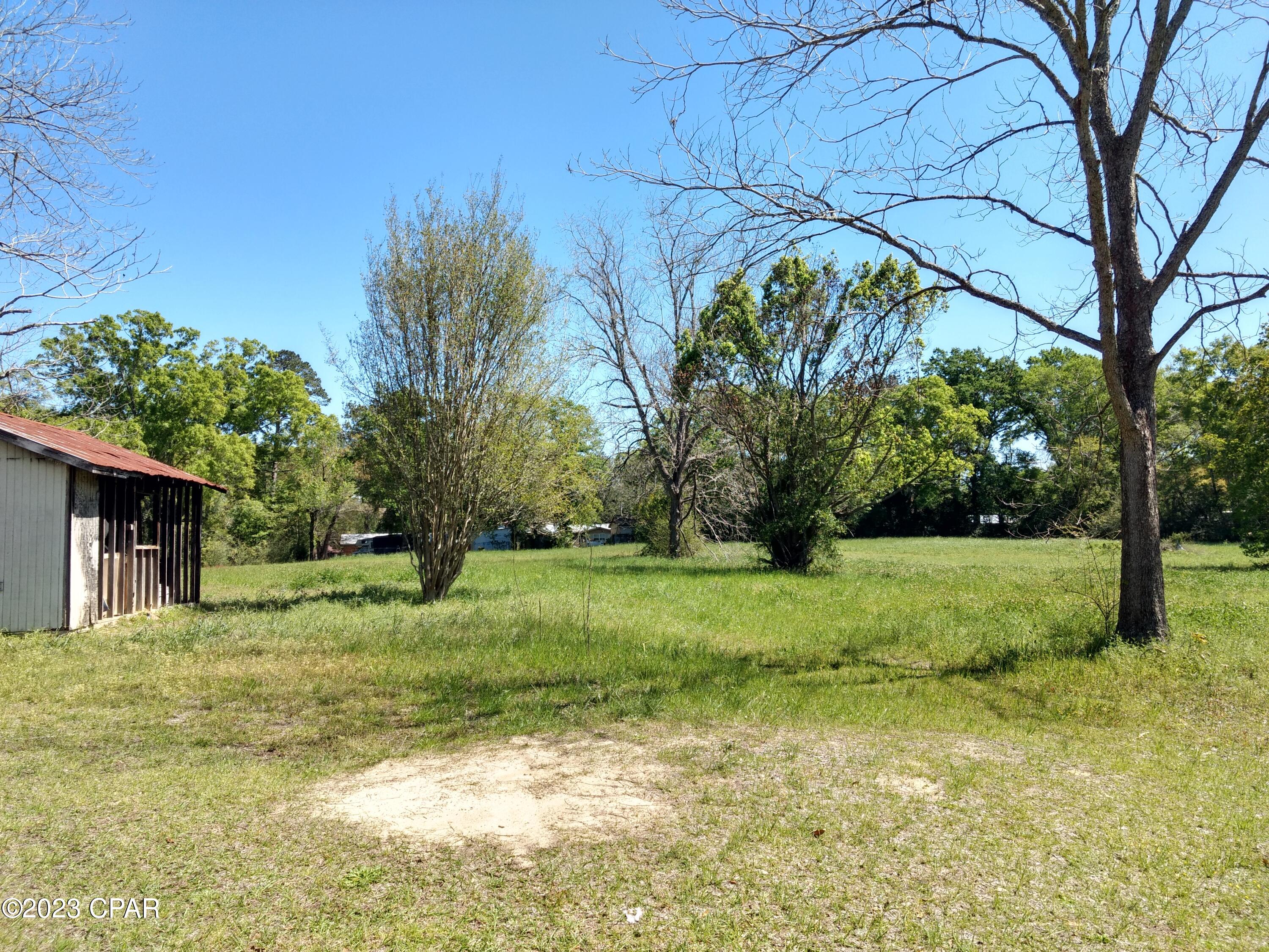 Listing photo id 5 for 1204 Waukesha Street