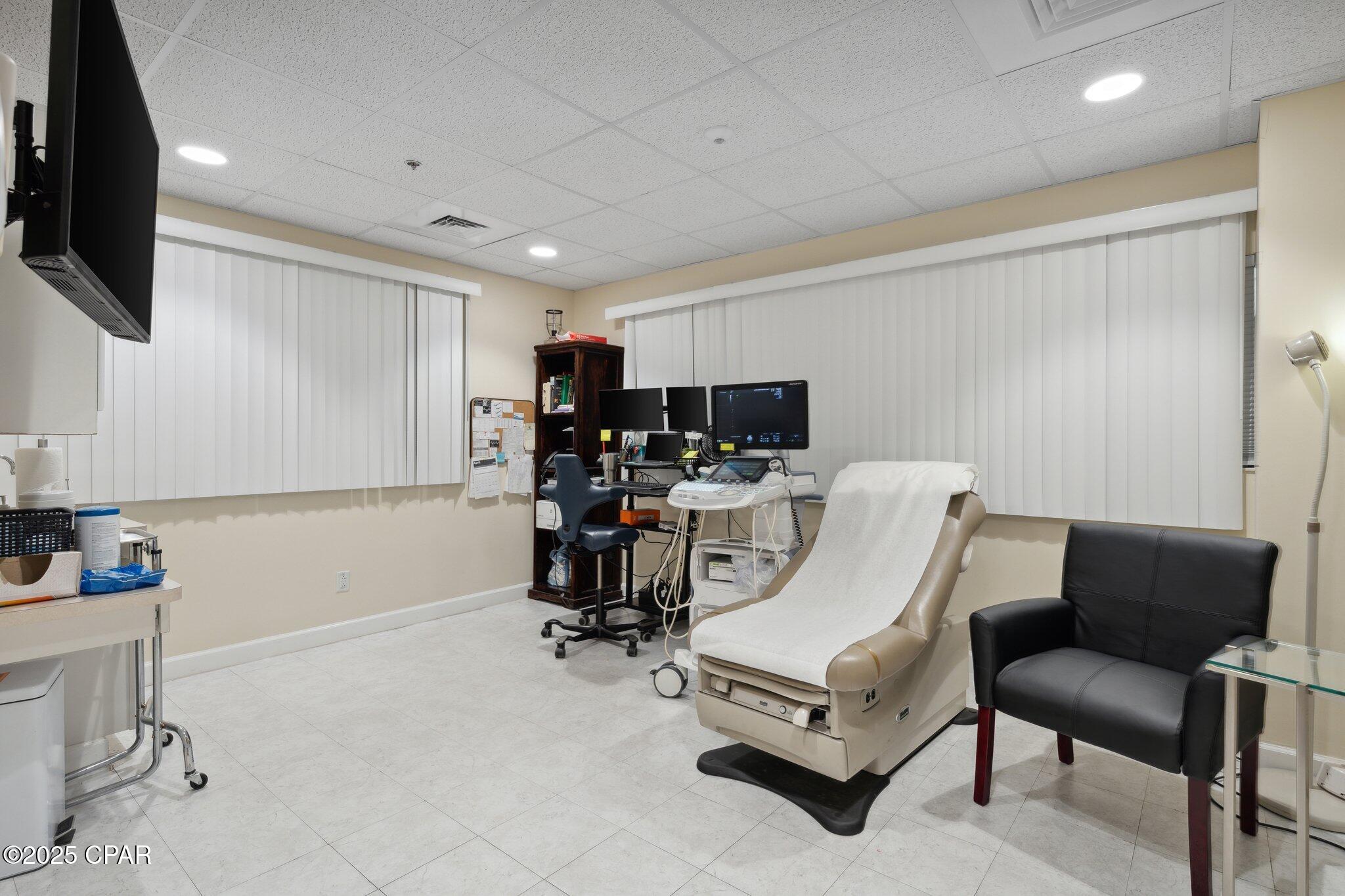 Image 14 For 2202 State Avenue 102