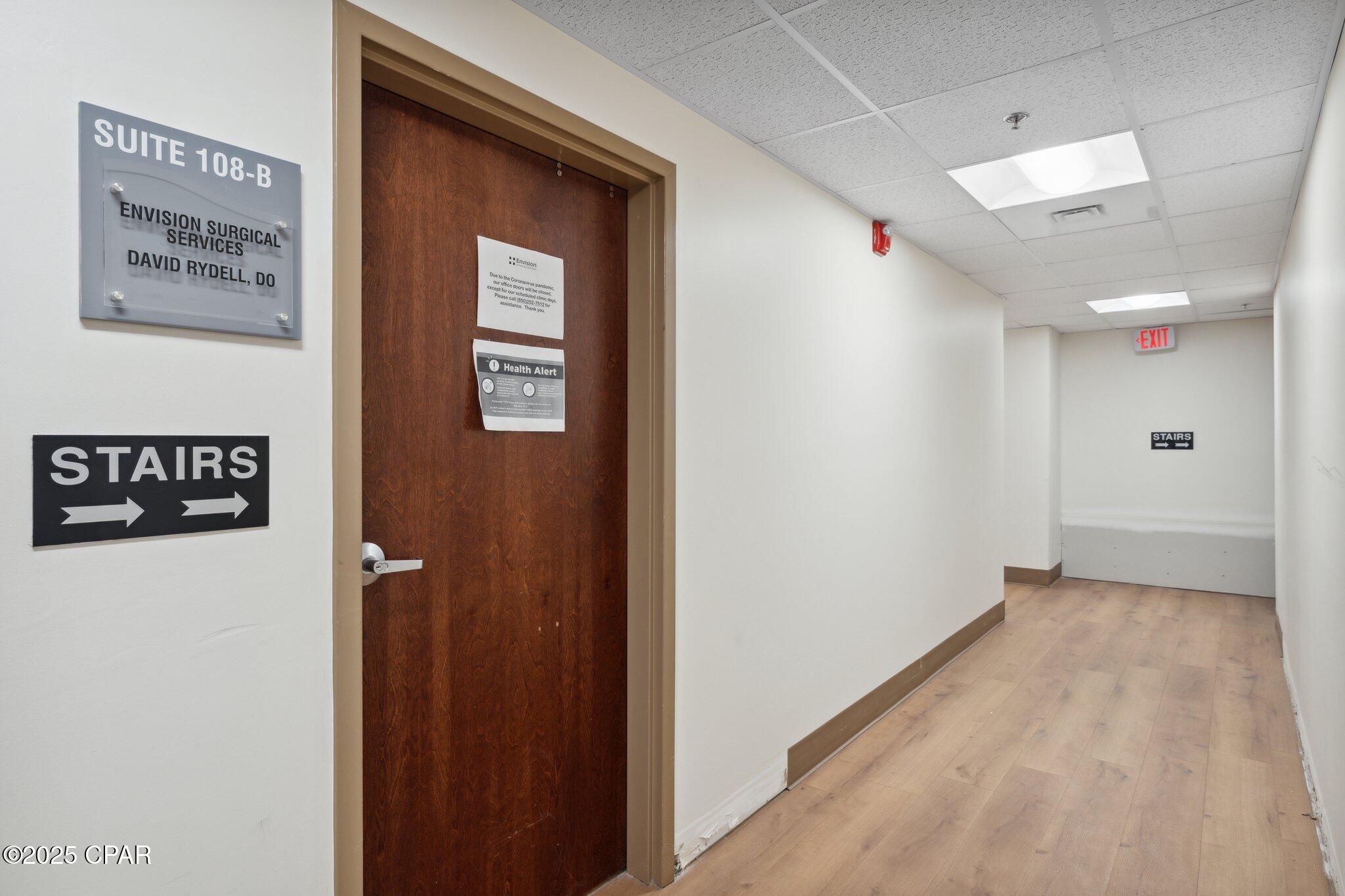 Listing photo id 6 for 2202 State Avenue 105