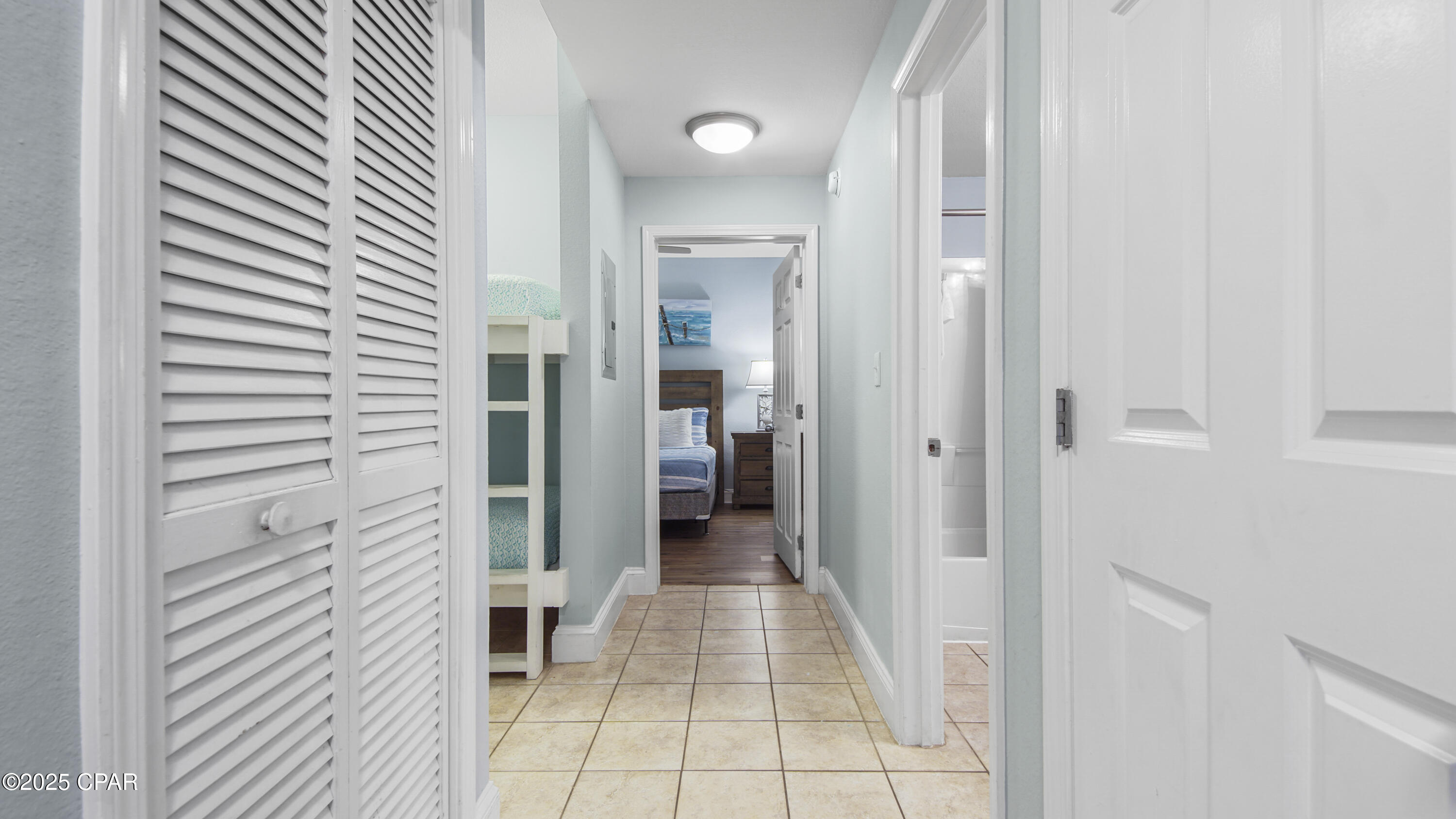 Image 10 For 9860 Thomas Drive 101
