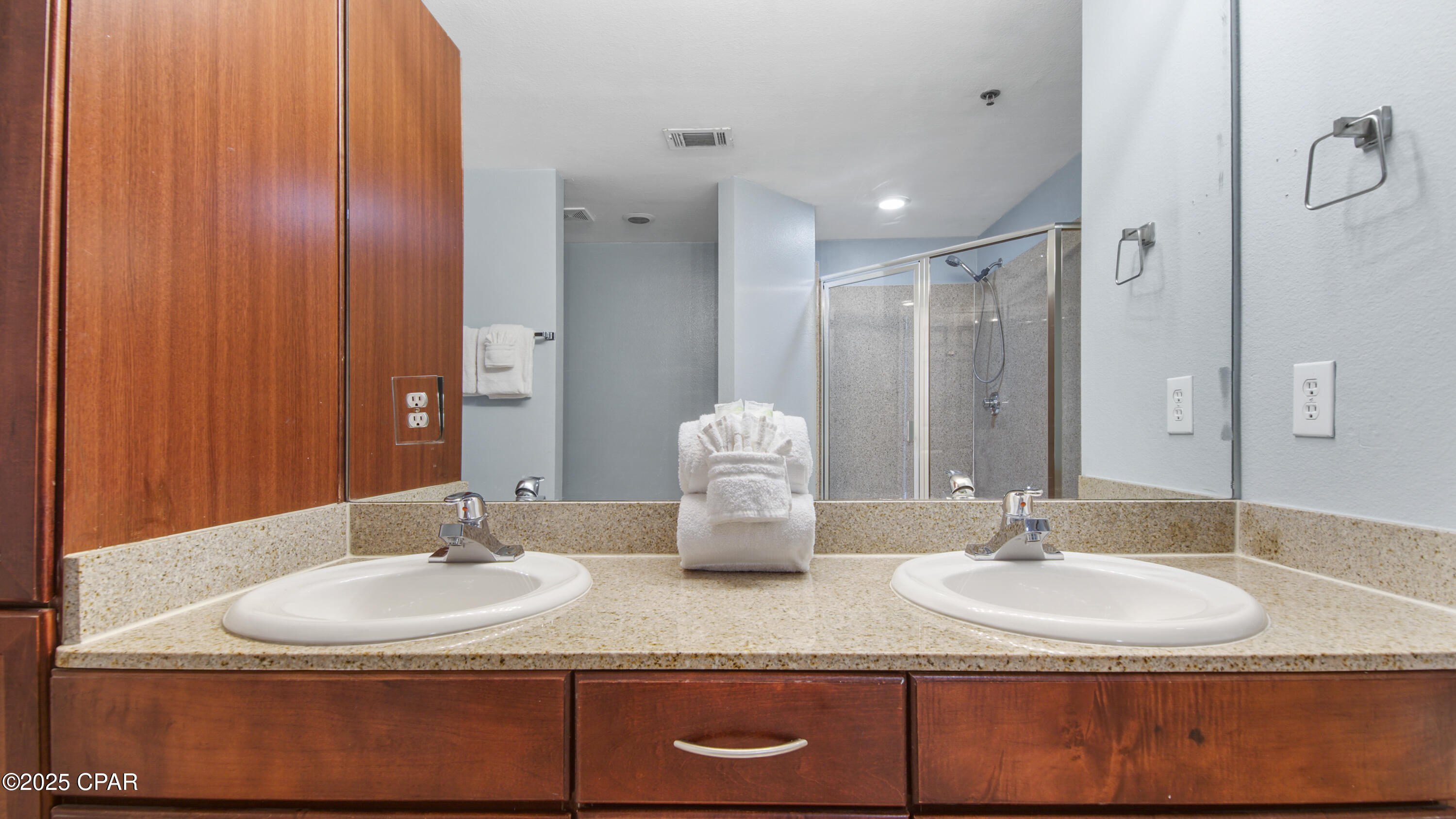 Image 24 For 9860 Thomas Drive 101