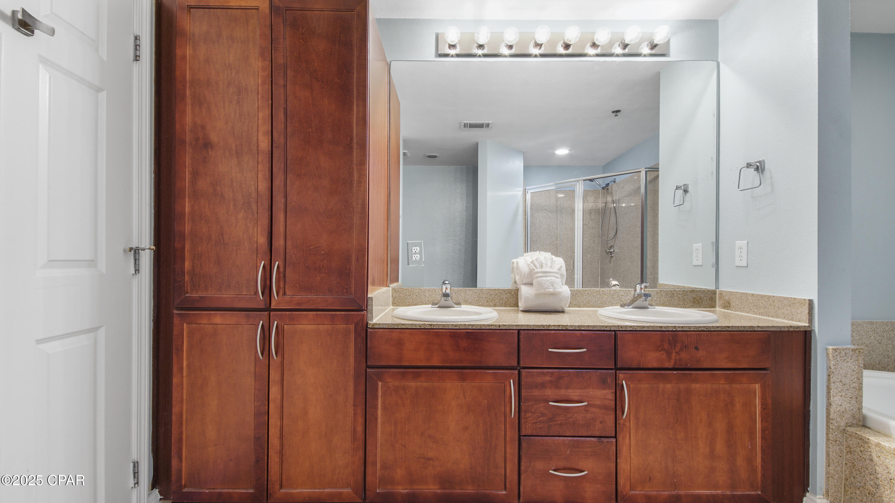 Image 25 For 9860 Thomas Drive 101