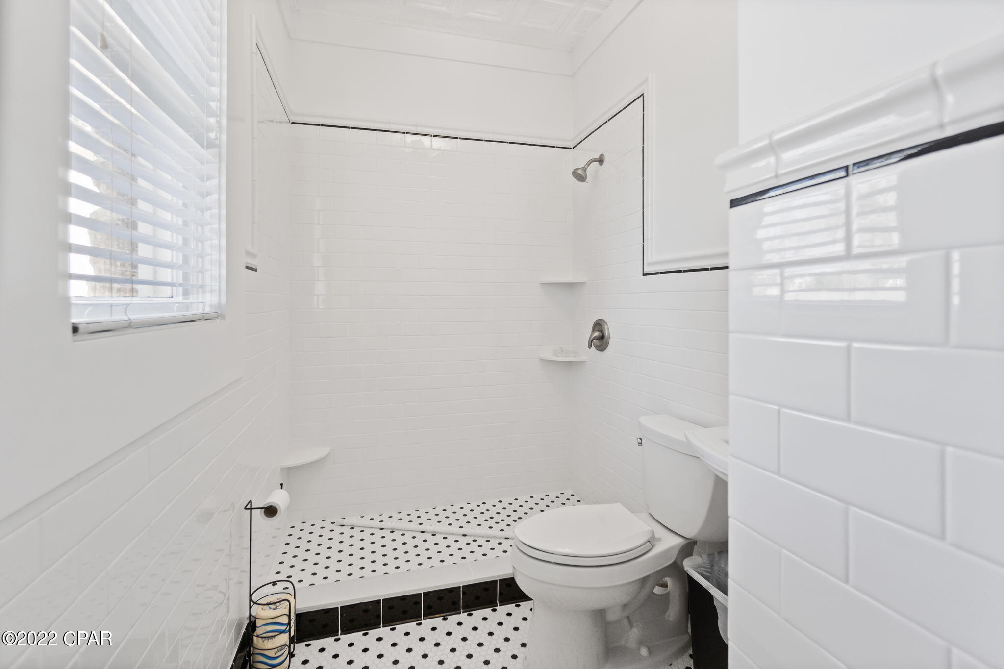 Image 29 For 896 Main Street