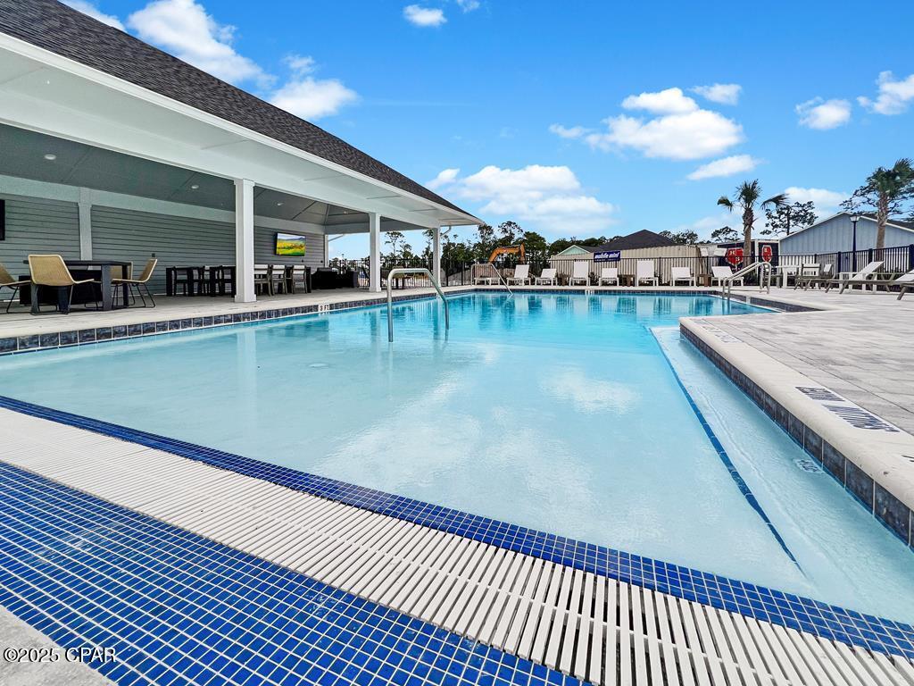 Image 12 For 229 Mosaic Drive 44