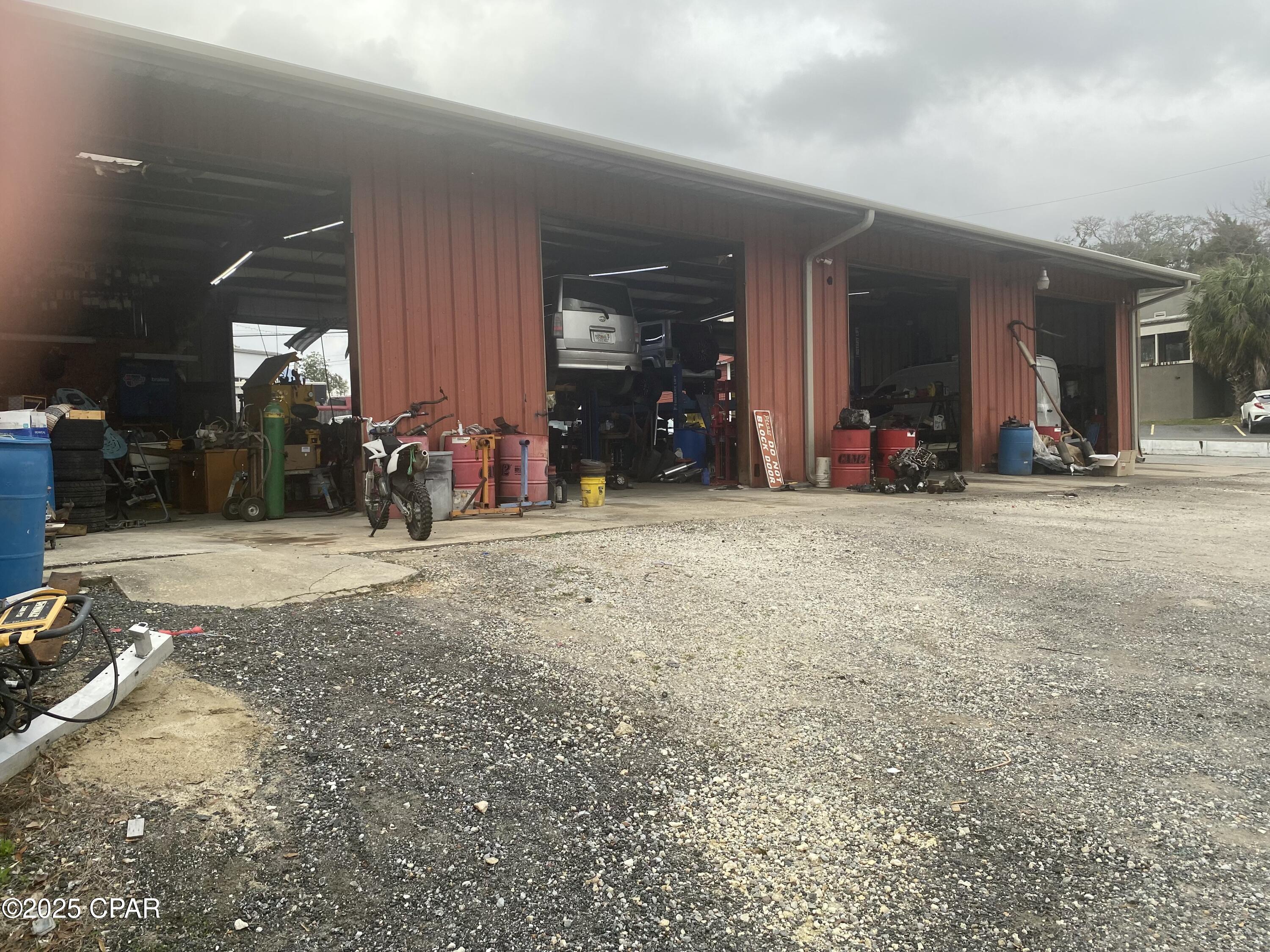 Image 12 For 2900 Borden  