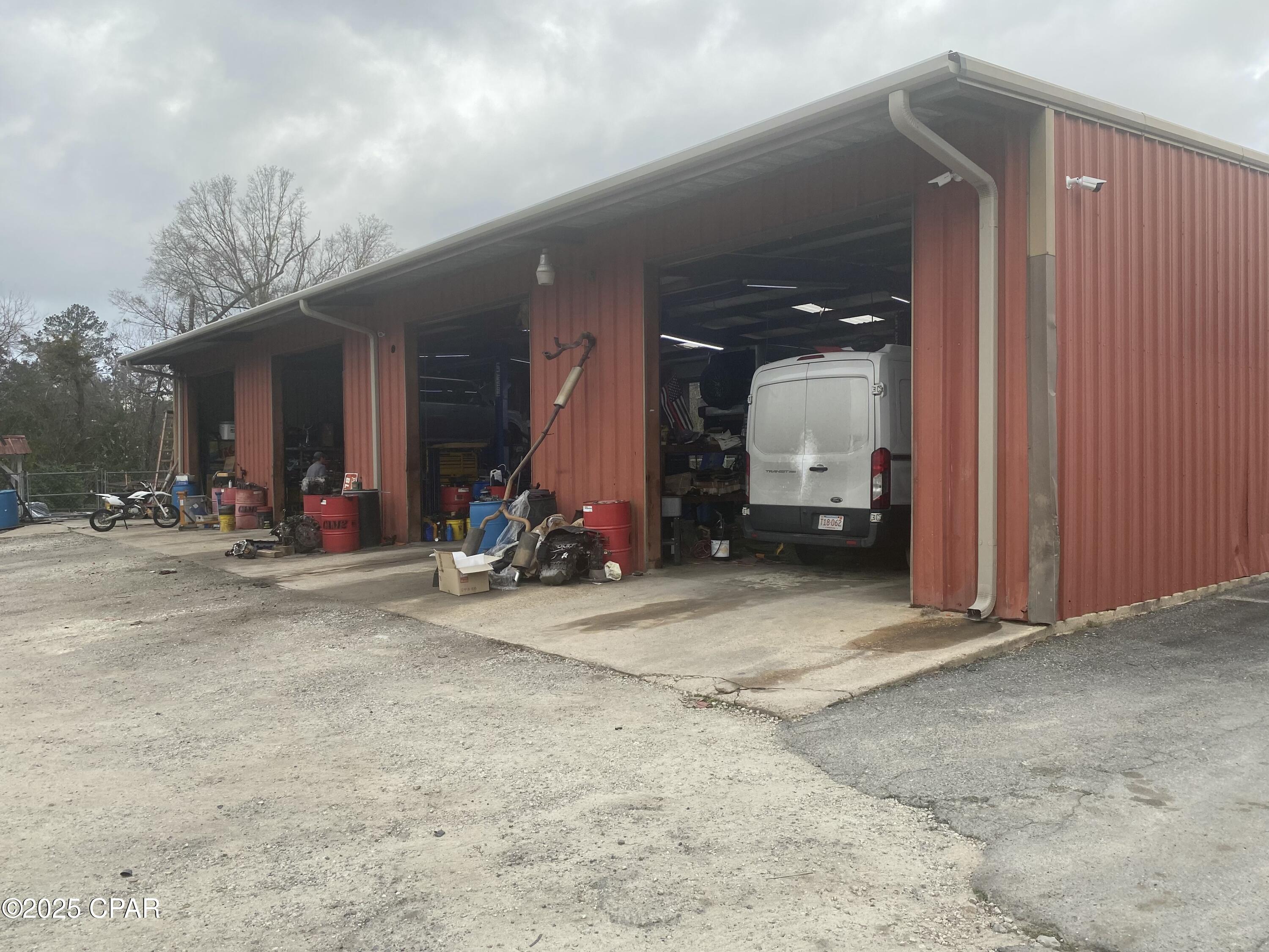 Image 3 For 2900 Borden  