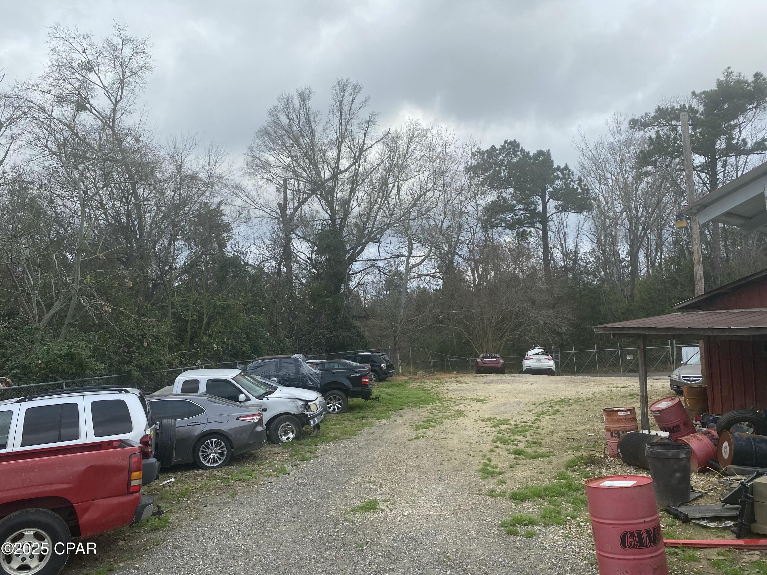 Image 6 For 2900 Borden  