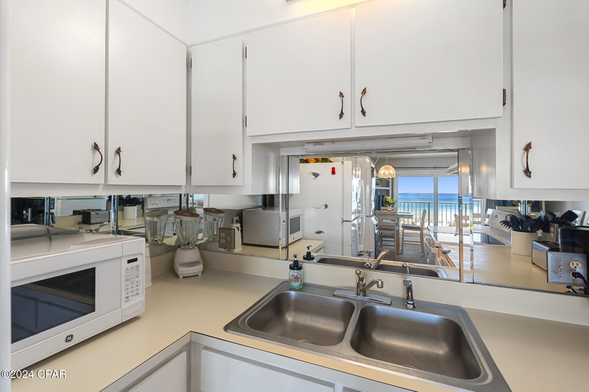 Image 11 For 8743 Thomas Drive 412