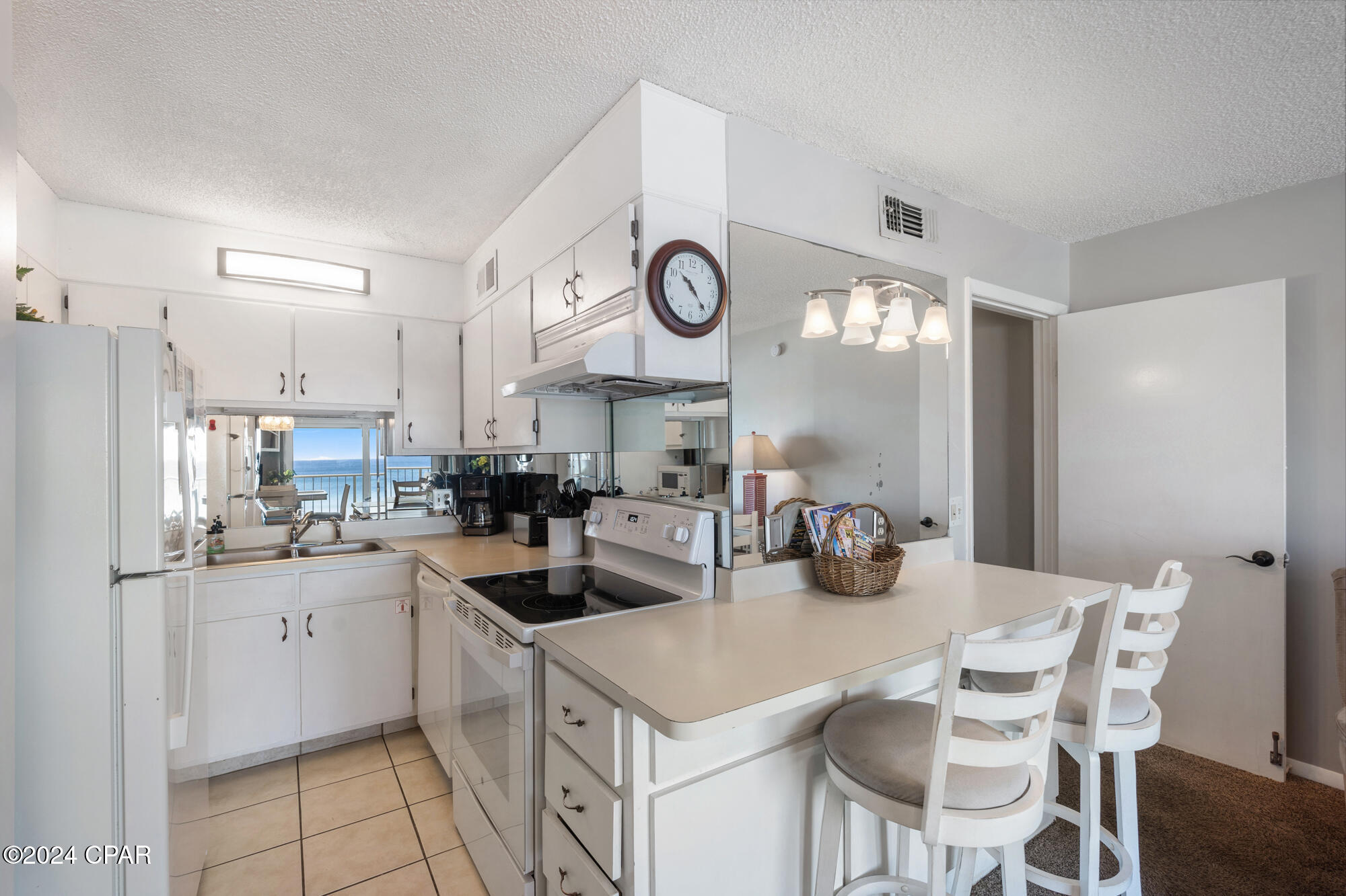 Image 9 For 8743 Thomas Drive 412