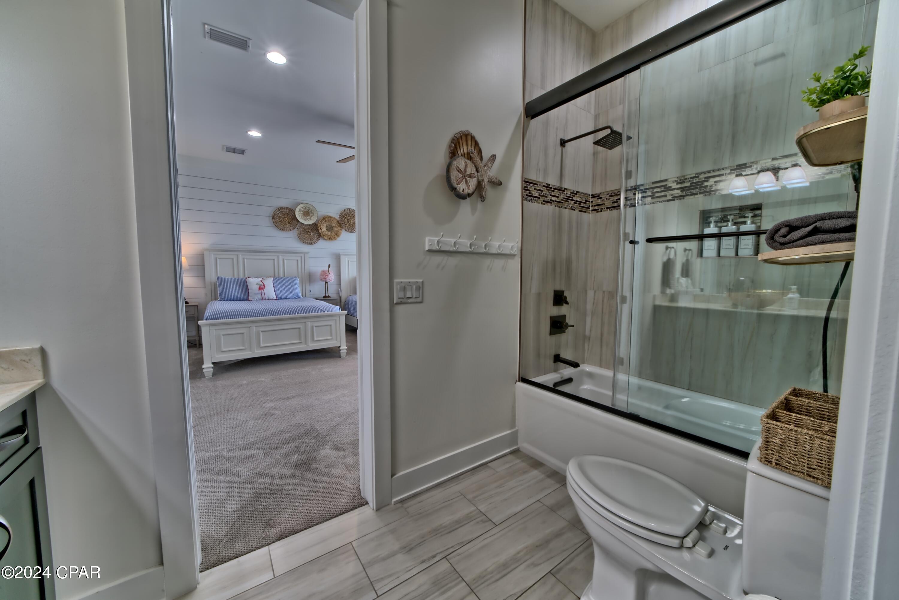 Image 32 For 21222 Front Beach Road