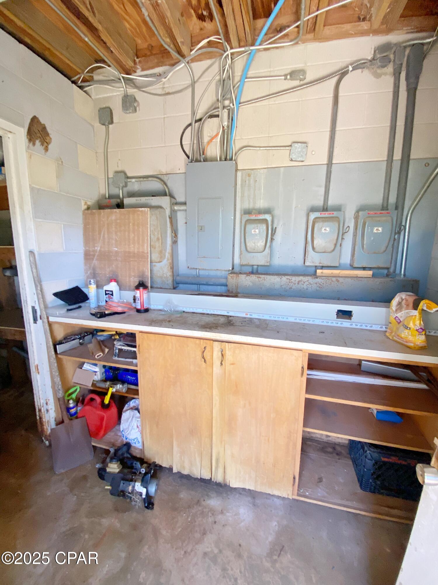 Image 46 For 3297 Caverns Road