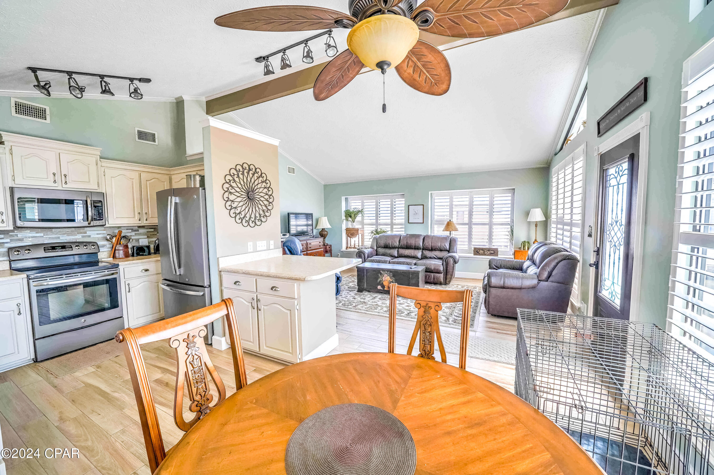 Image 15 For 355 Amberjack Drive