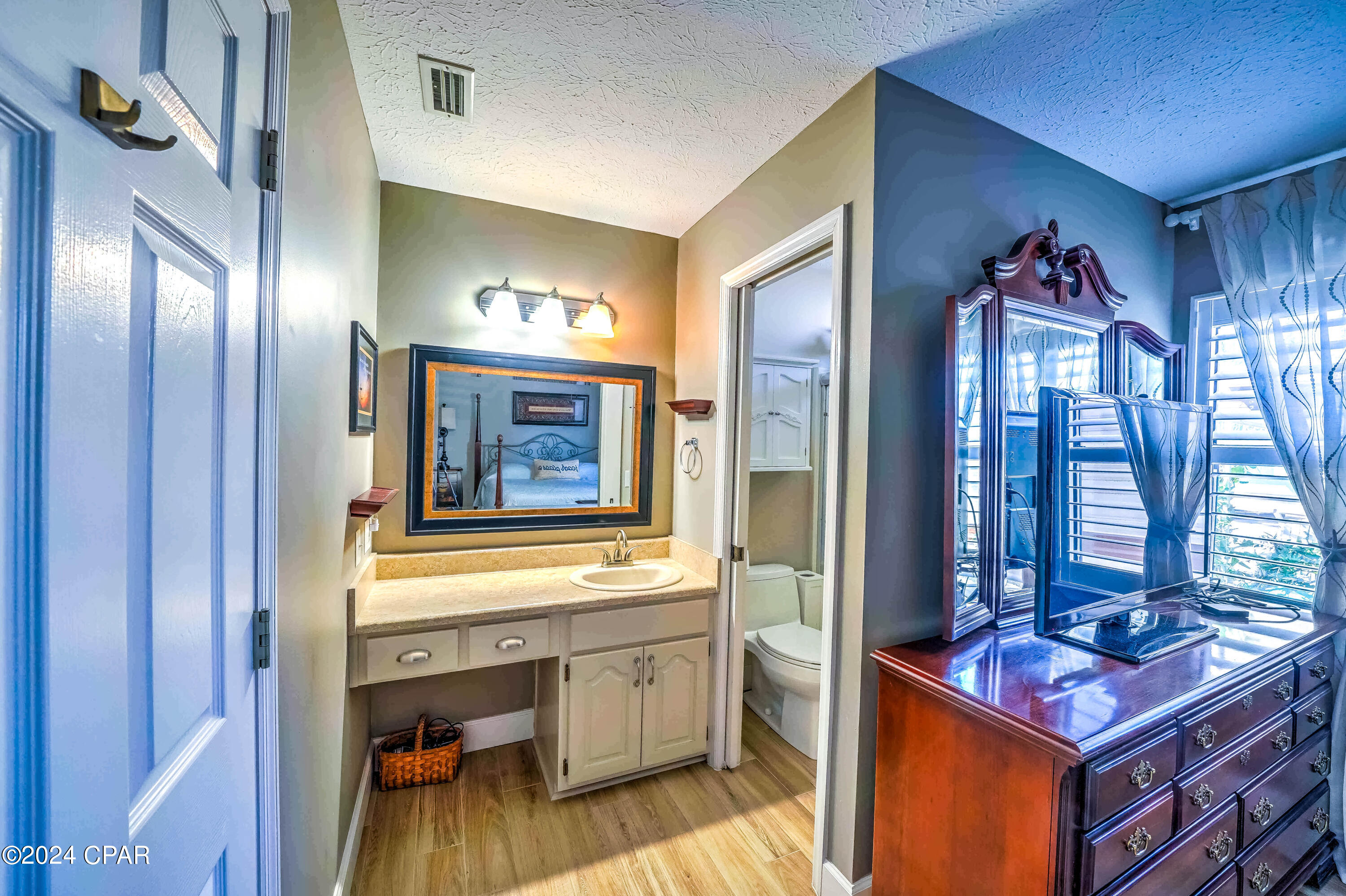 Image 21 For 355 Amberjack Drive