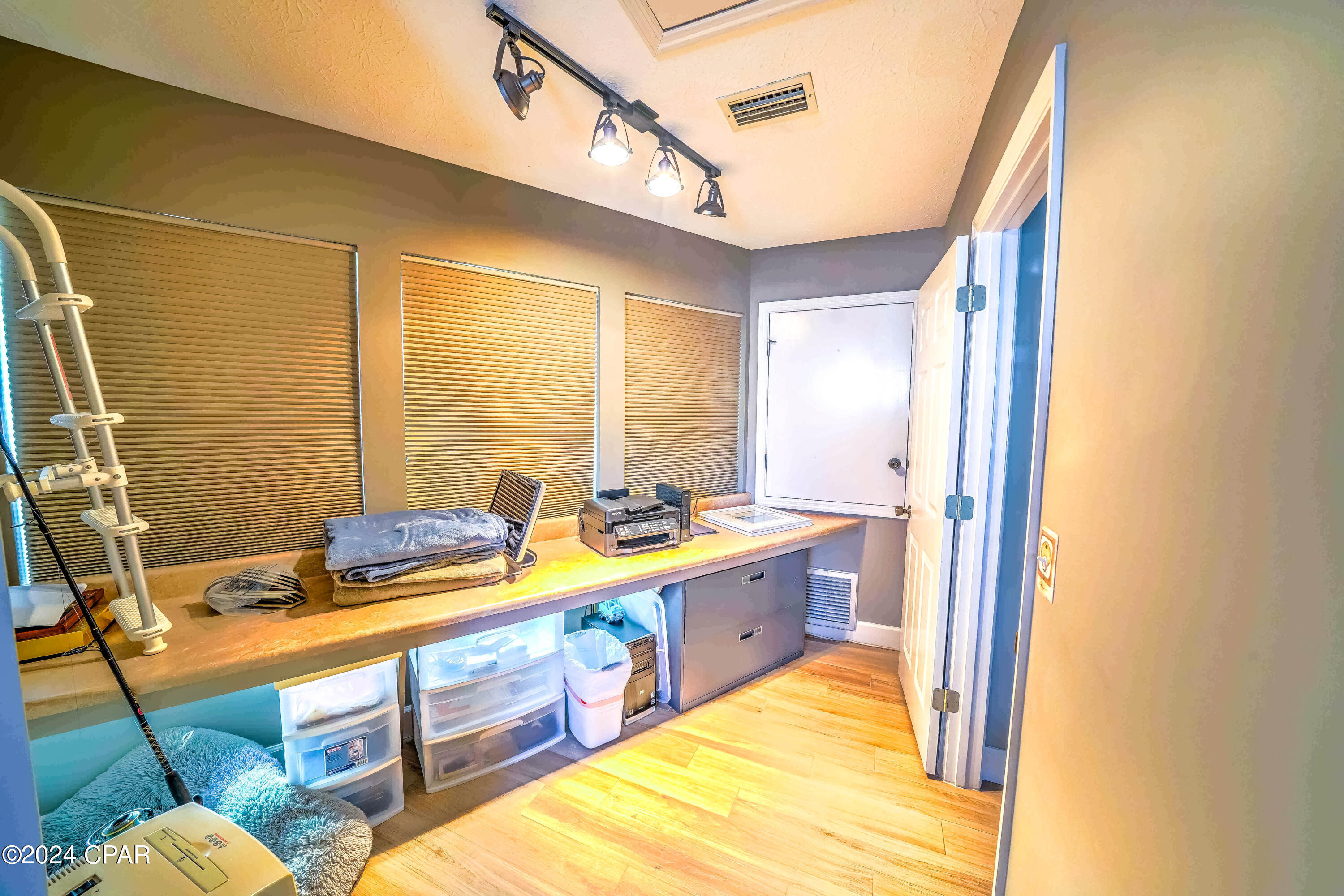 Image 28 For 355 Amberjack Drive