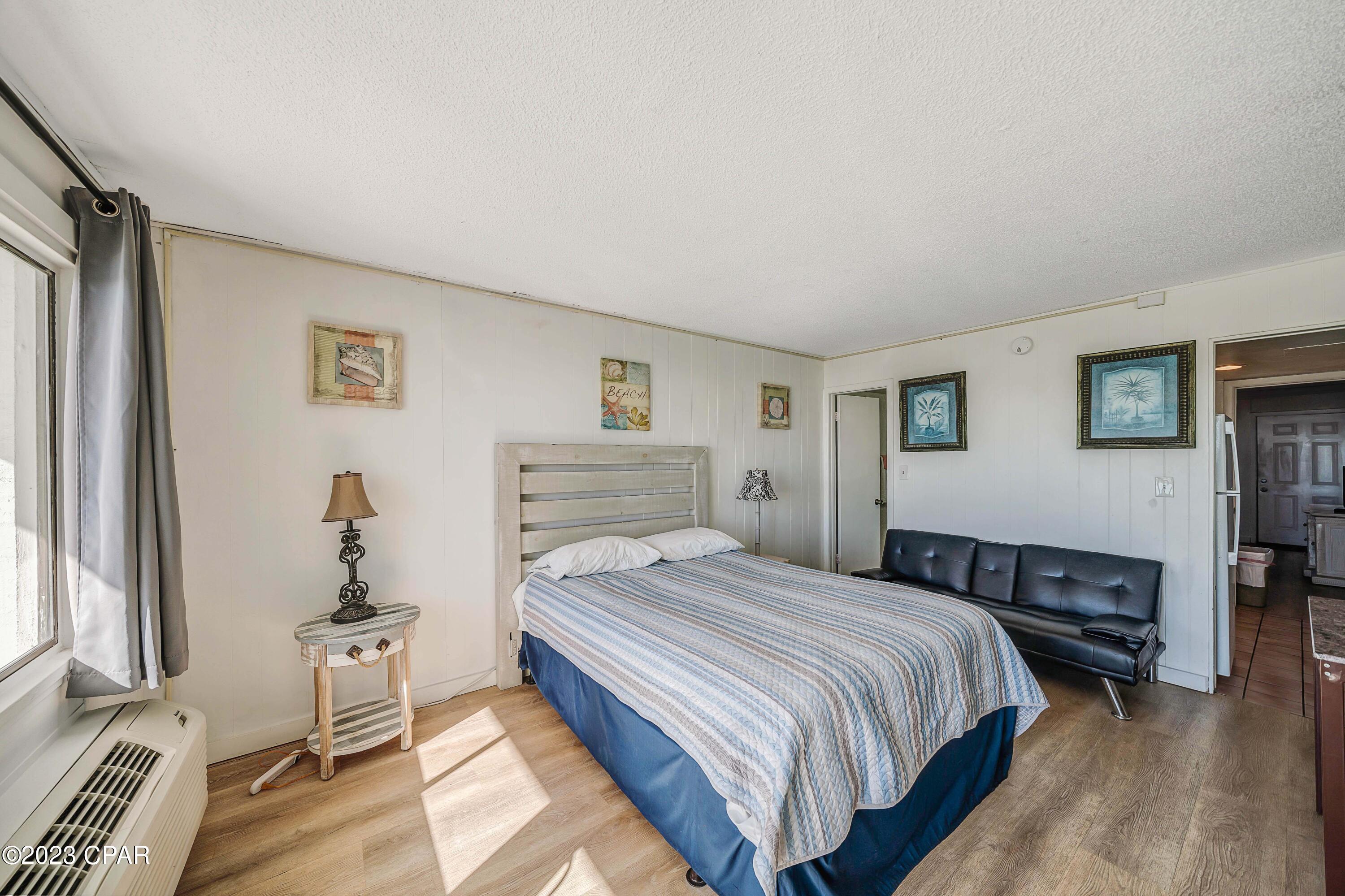 Image 11 For 15617 Front Beach  108