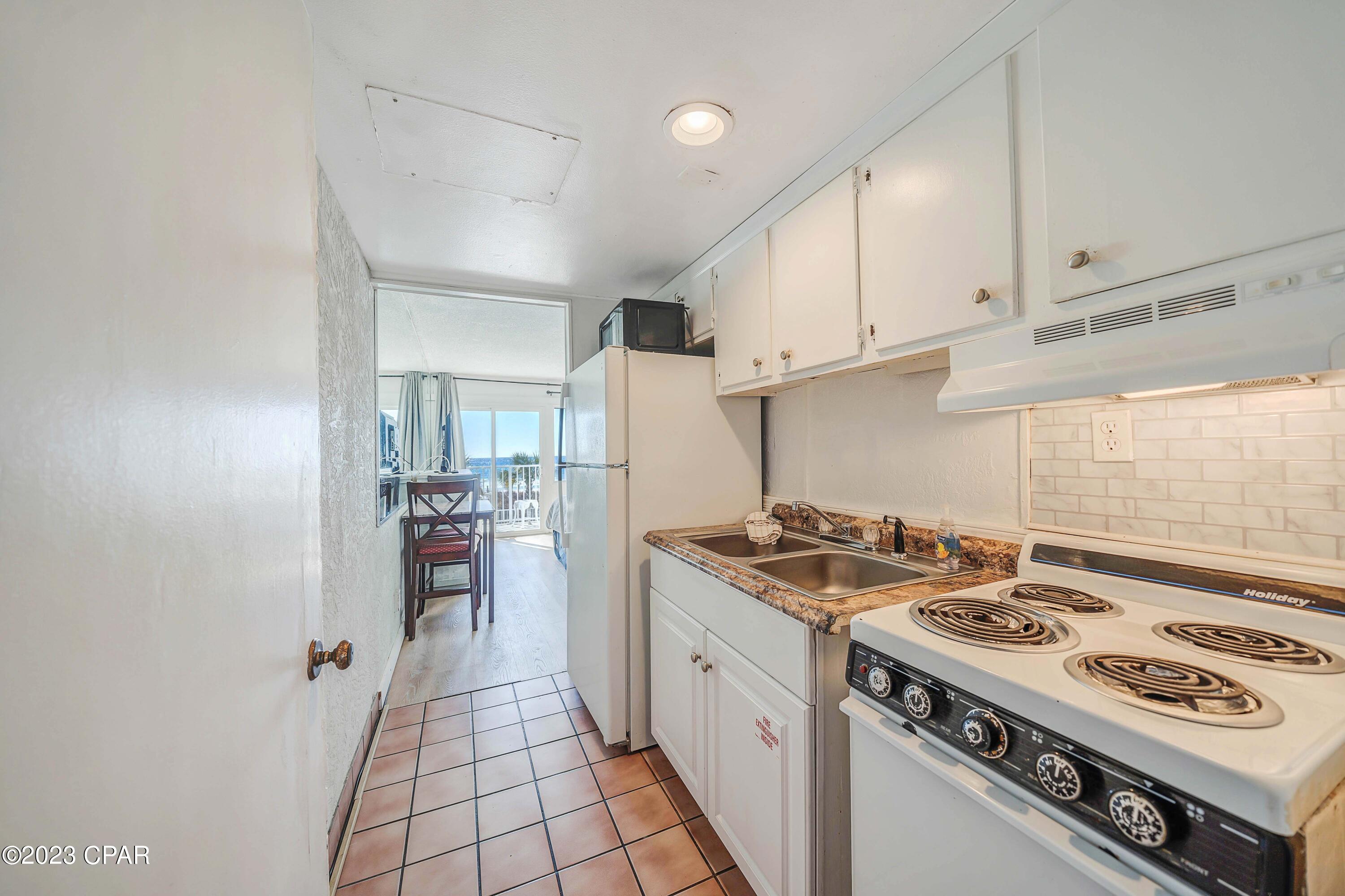 Image 8 For 15617 Front Beach  108