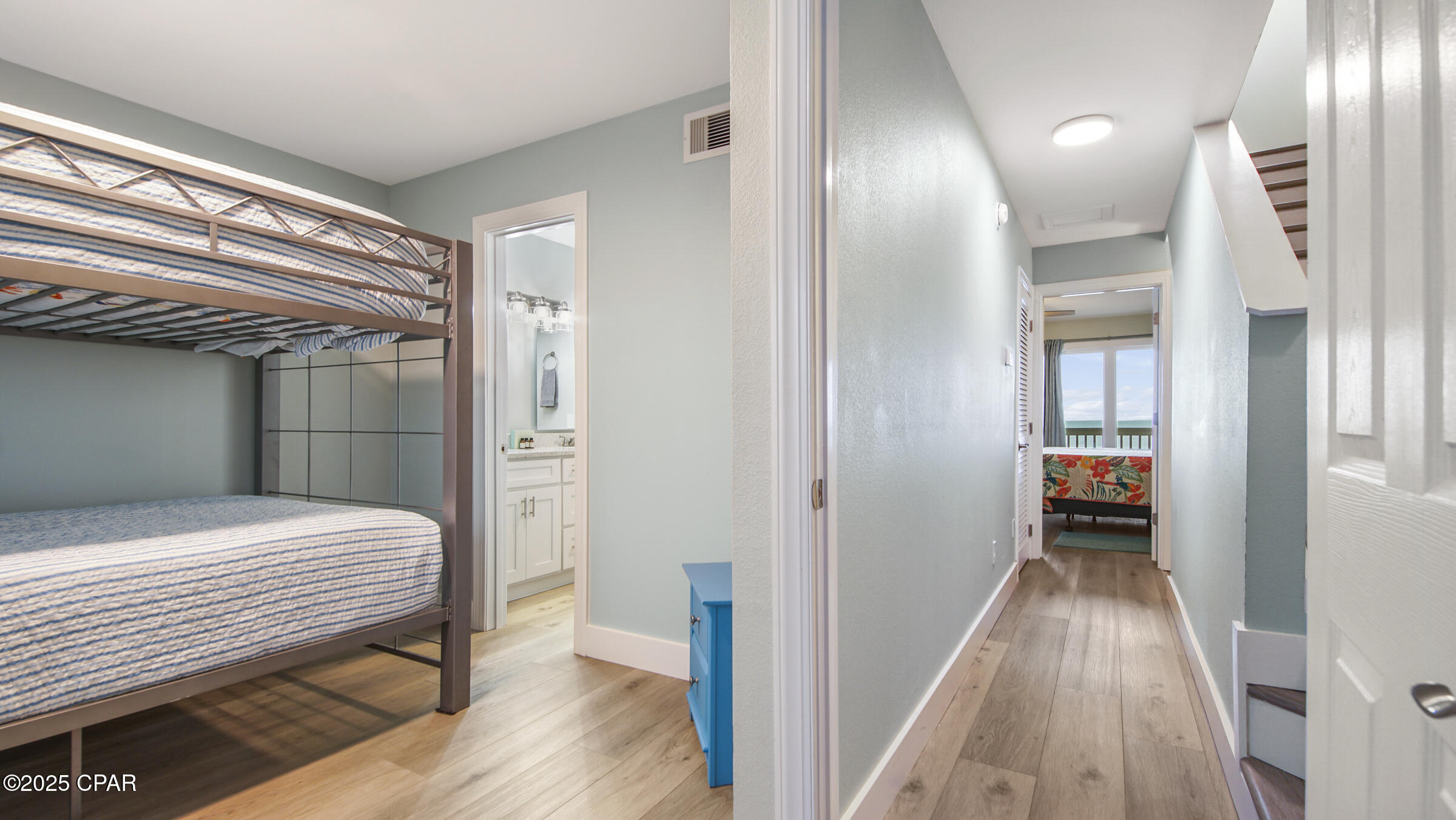 Image 33 For 654 Seacliff Drive 4