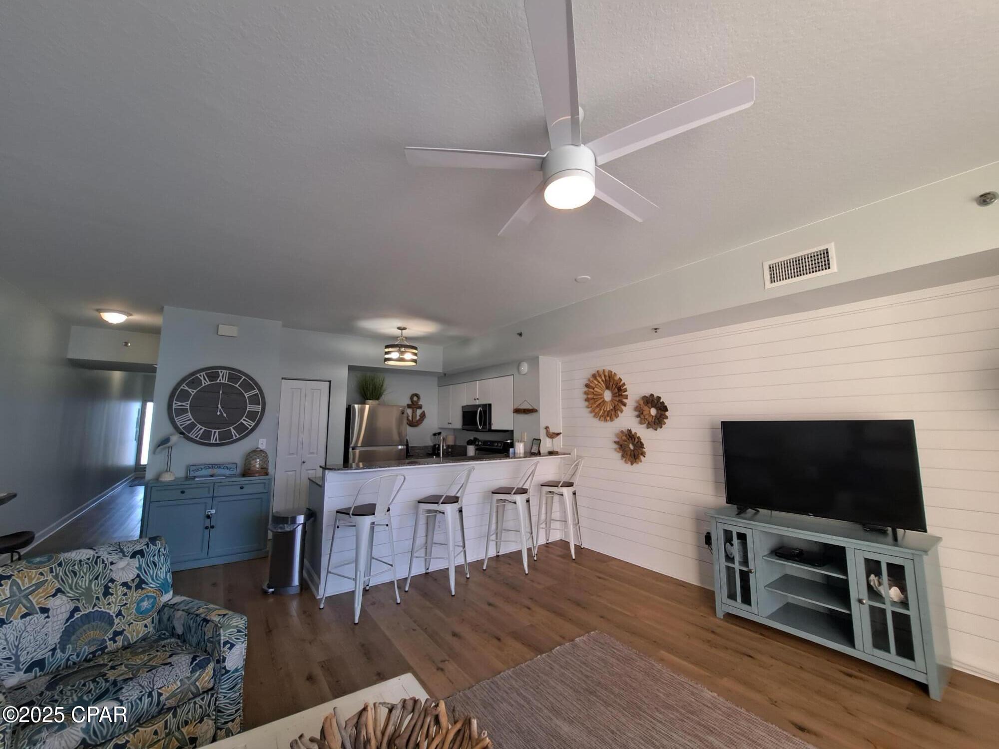 Image 30 For 9900 Thomas Drive 1925