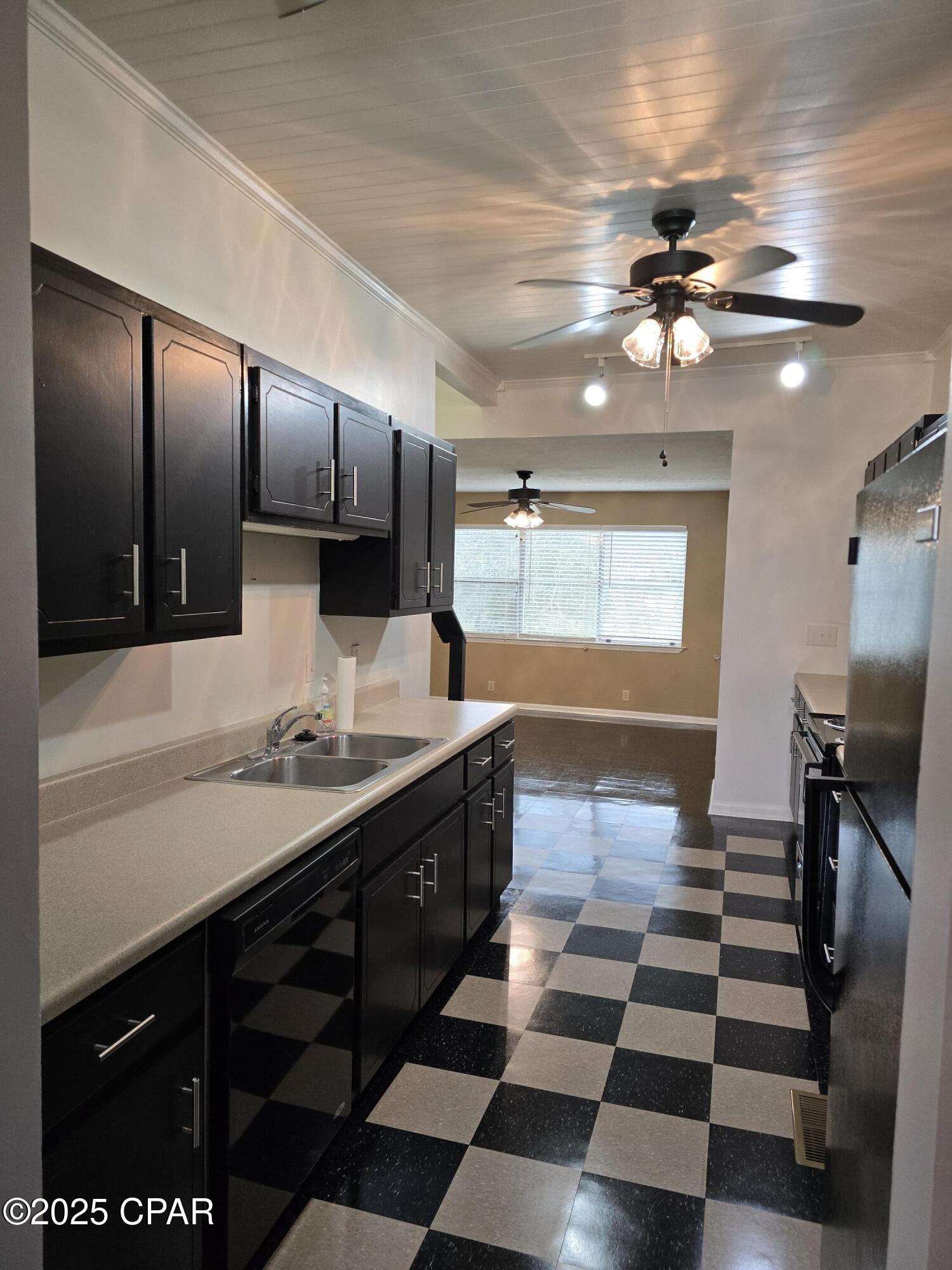 Image 7 For 4396 Florence Drive