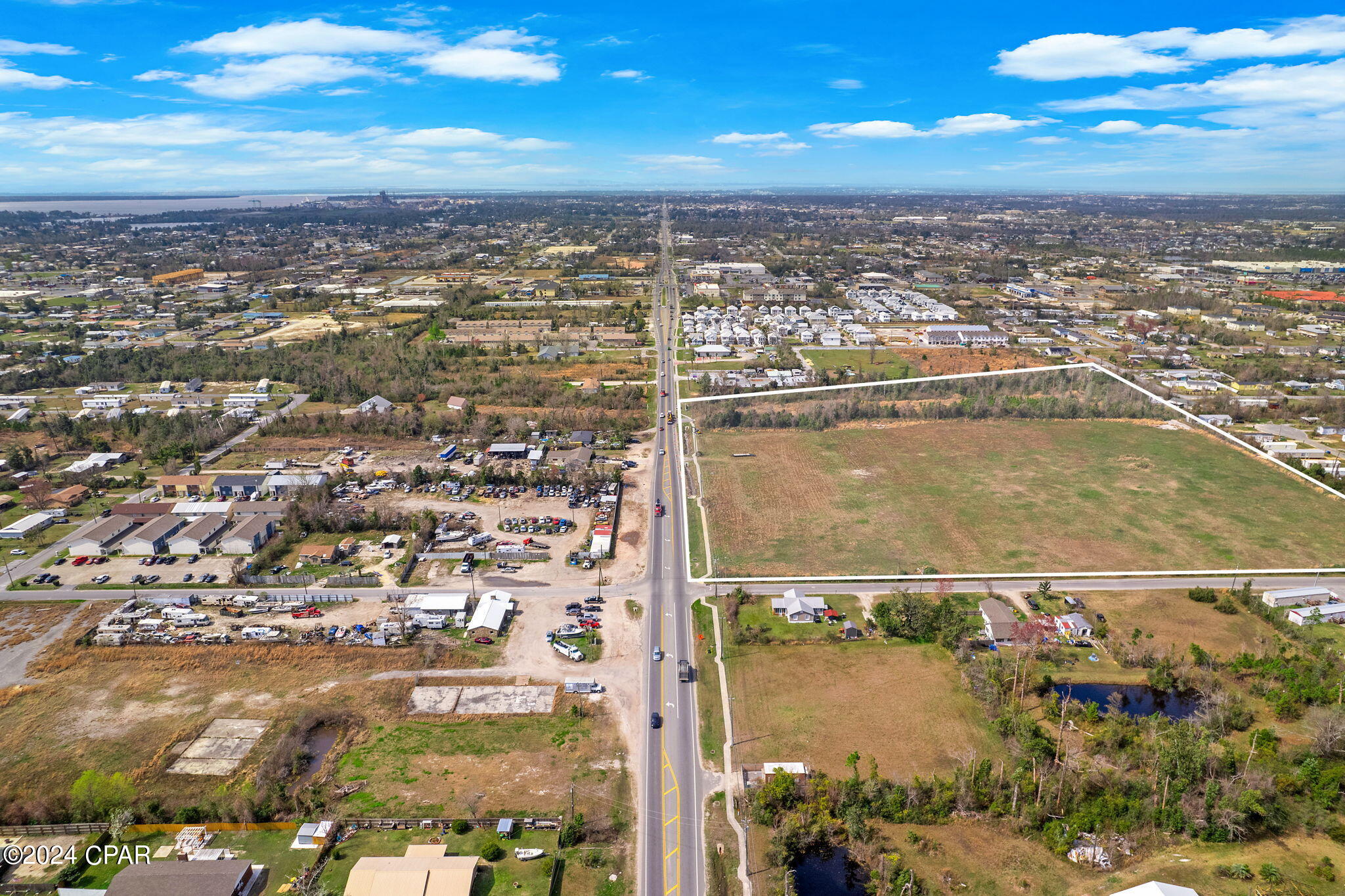 Listing photo id 2 for 401 Kimbrel Avenue