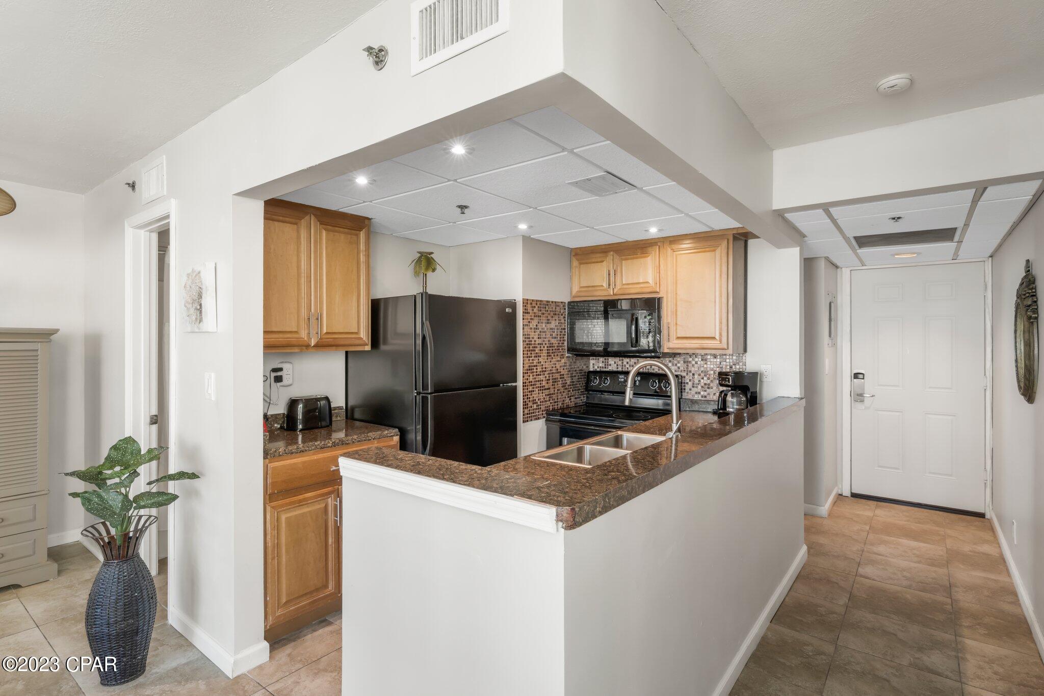 Image 5 For 9850 Thomas Drive 912e