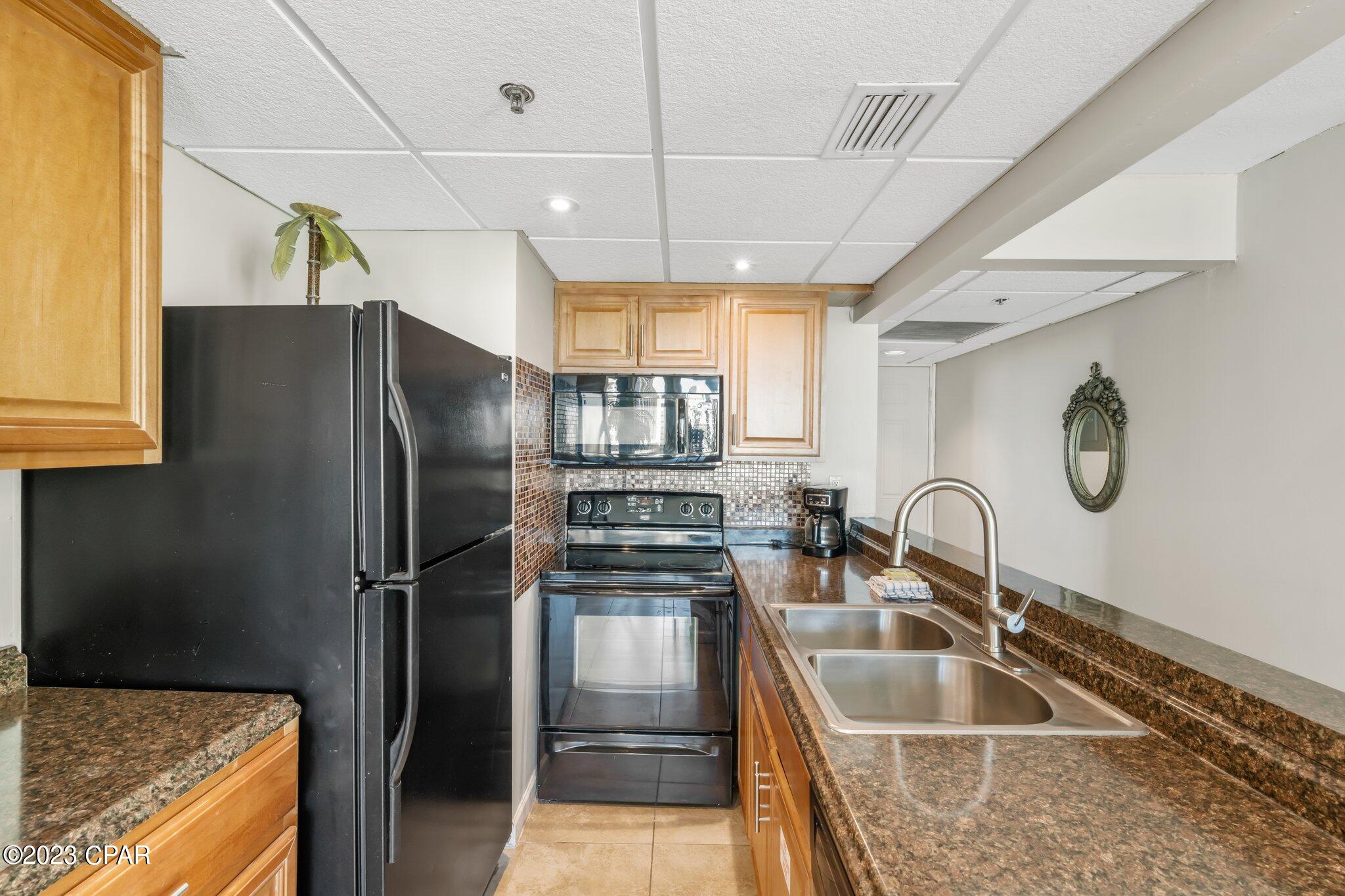Image 6 For 9850 Thomas Drive 912e