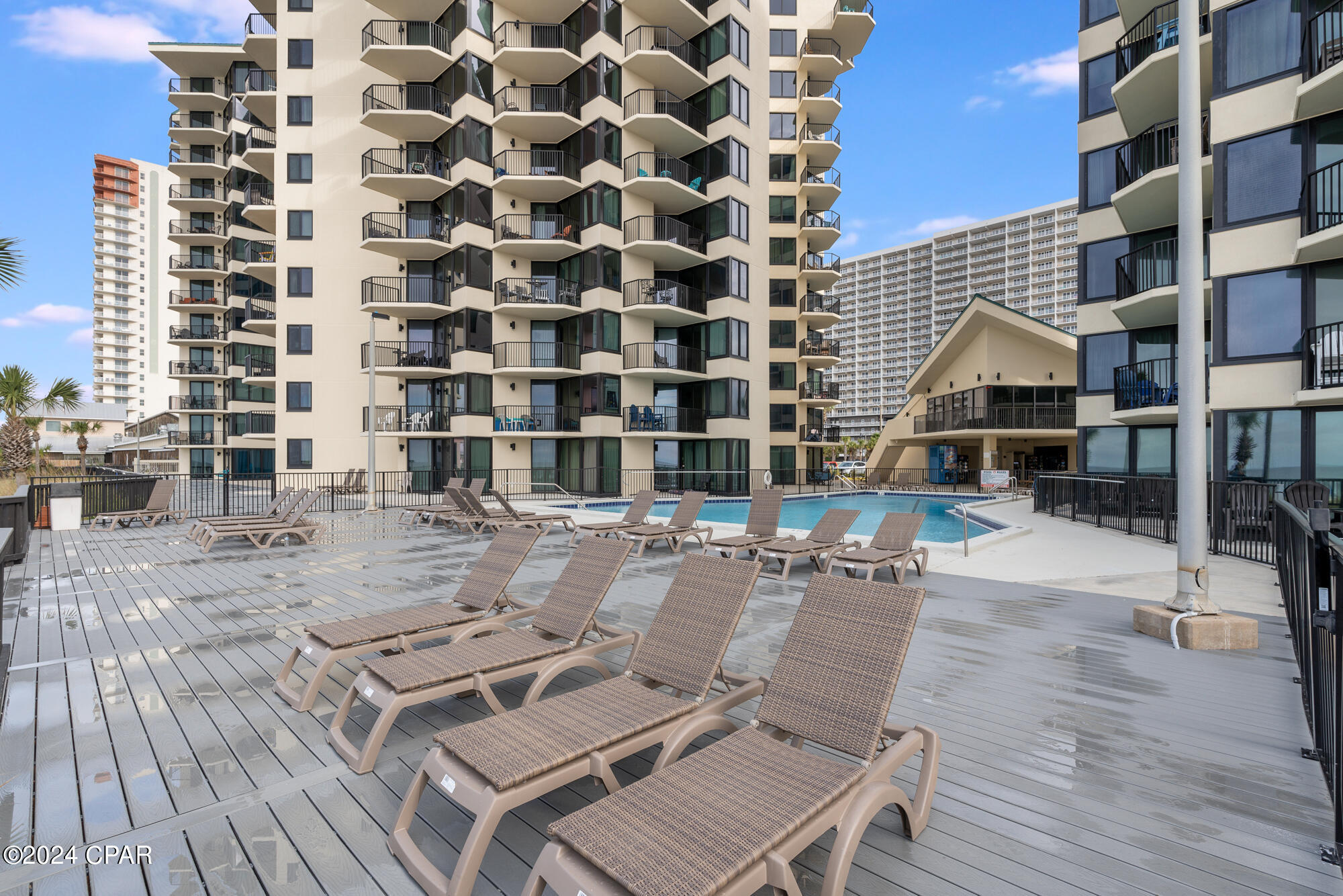 Image 35 For 9850 Thomas Drive 1109w