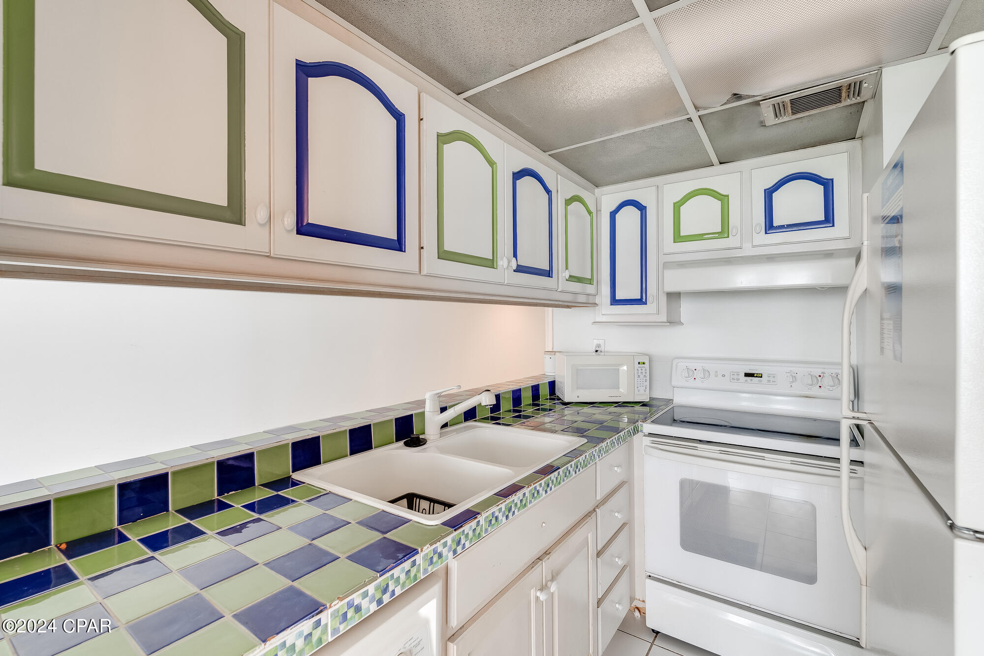 Image 8 For 9850 Thomas Drive 1109w
