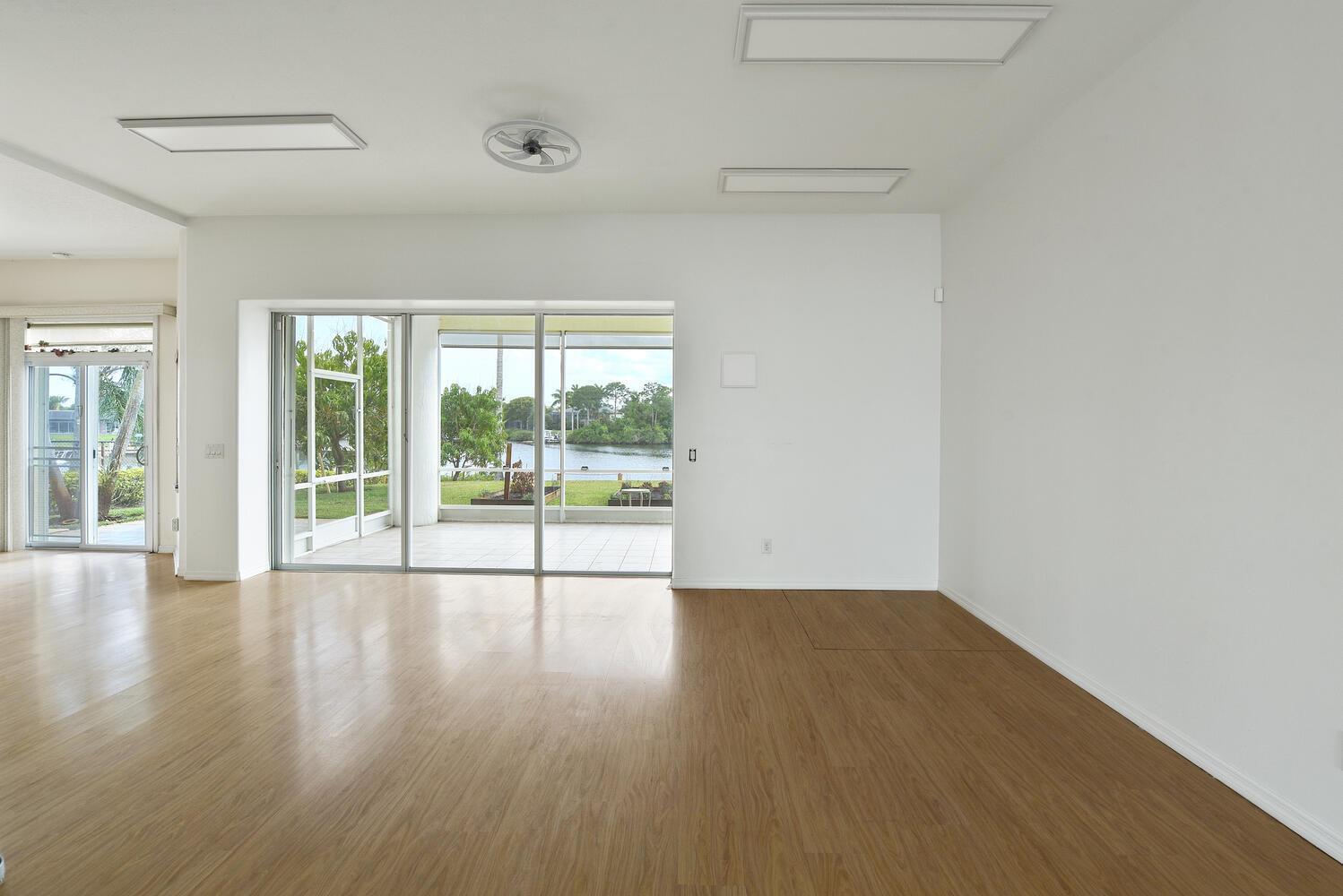 Homes for sale in Port St Lucie, FL | 710 Se Essex Dr, Port St Lucie, FL 34984 | MLS# R11114036