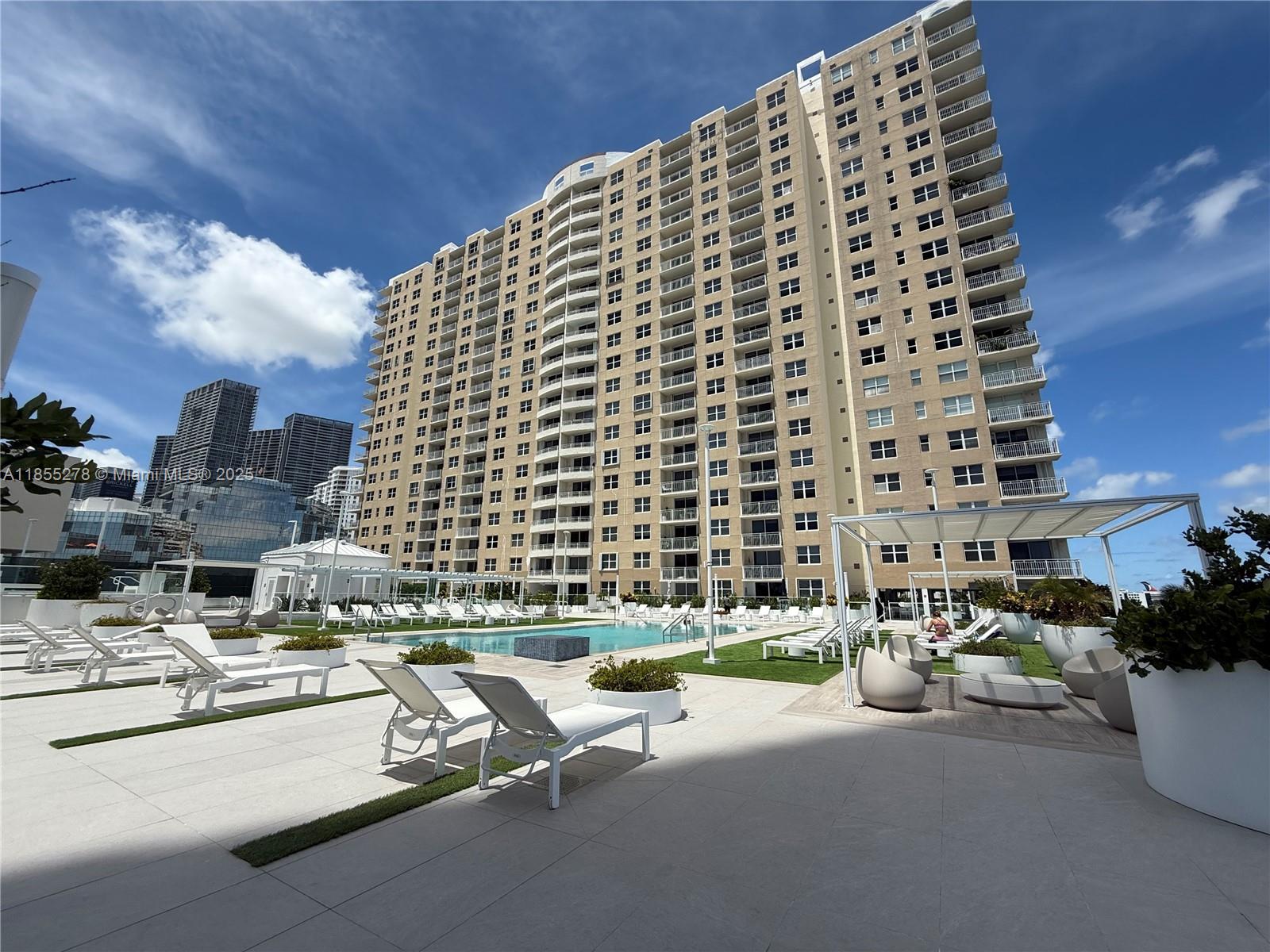 770 Claughton Island Dr #1703, Miami FL 33131