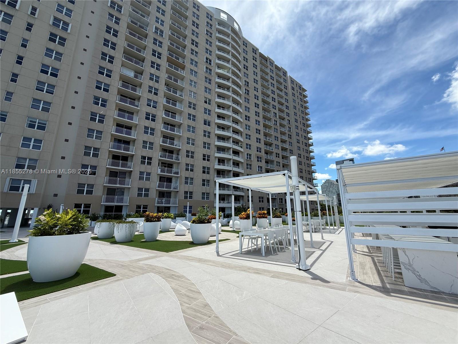 770 Claughton Island Dr #1703, Miami FL 33131