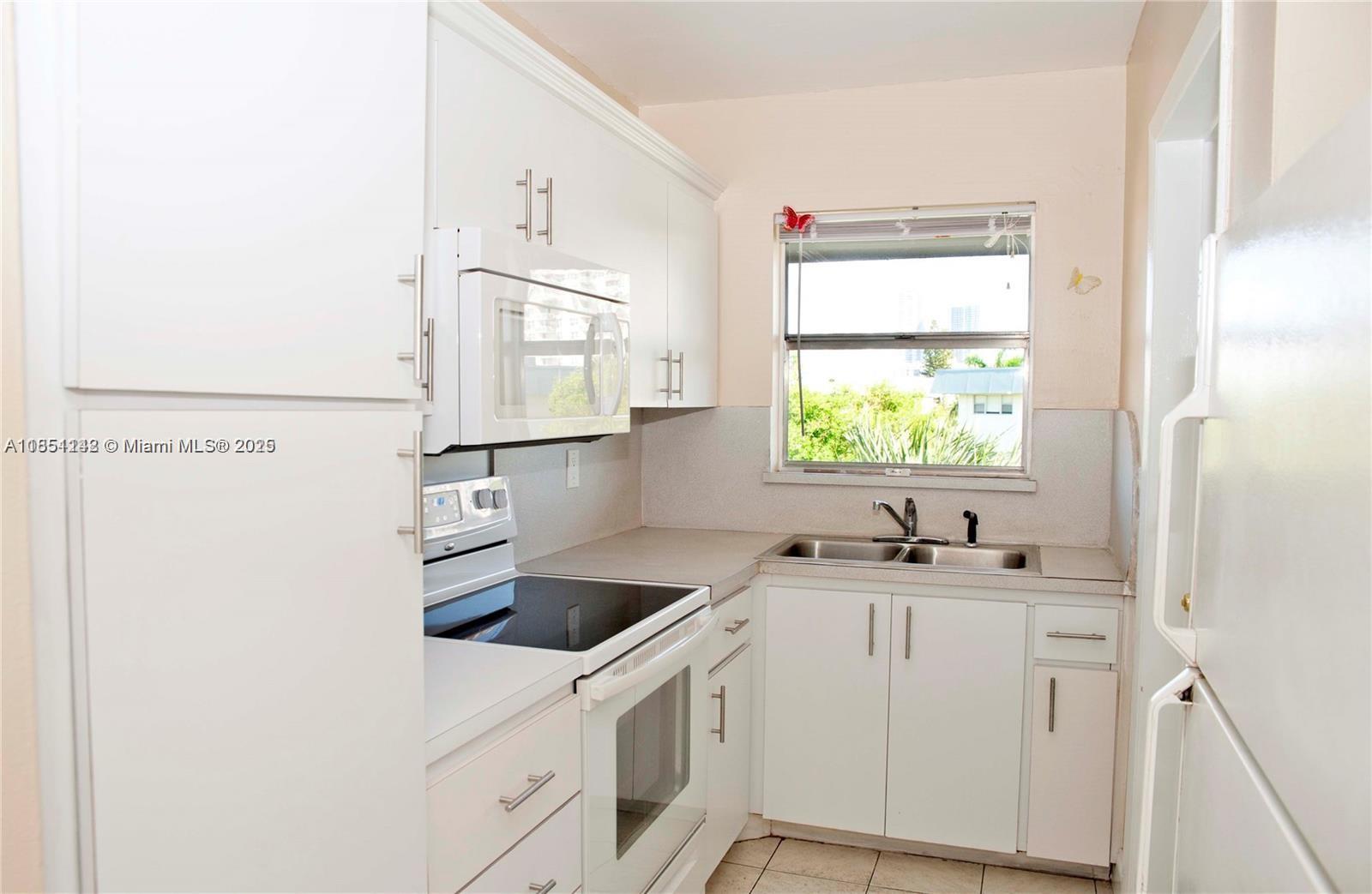 Paradise By The Sea Condo