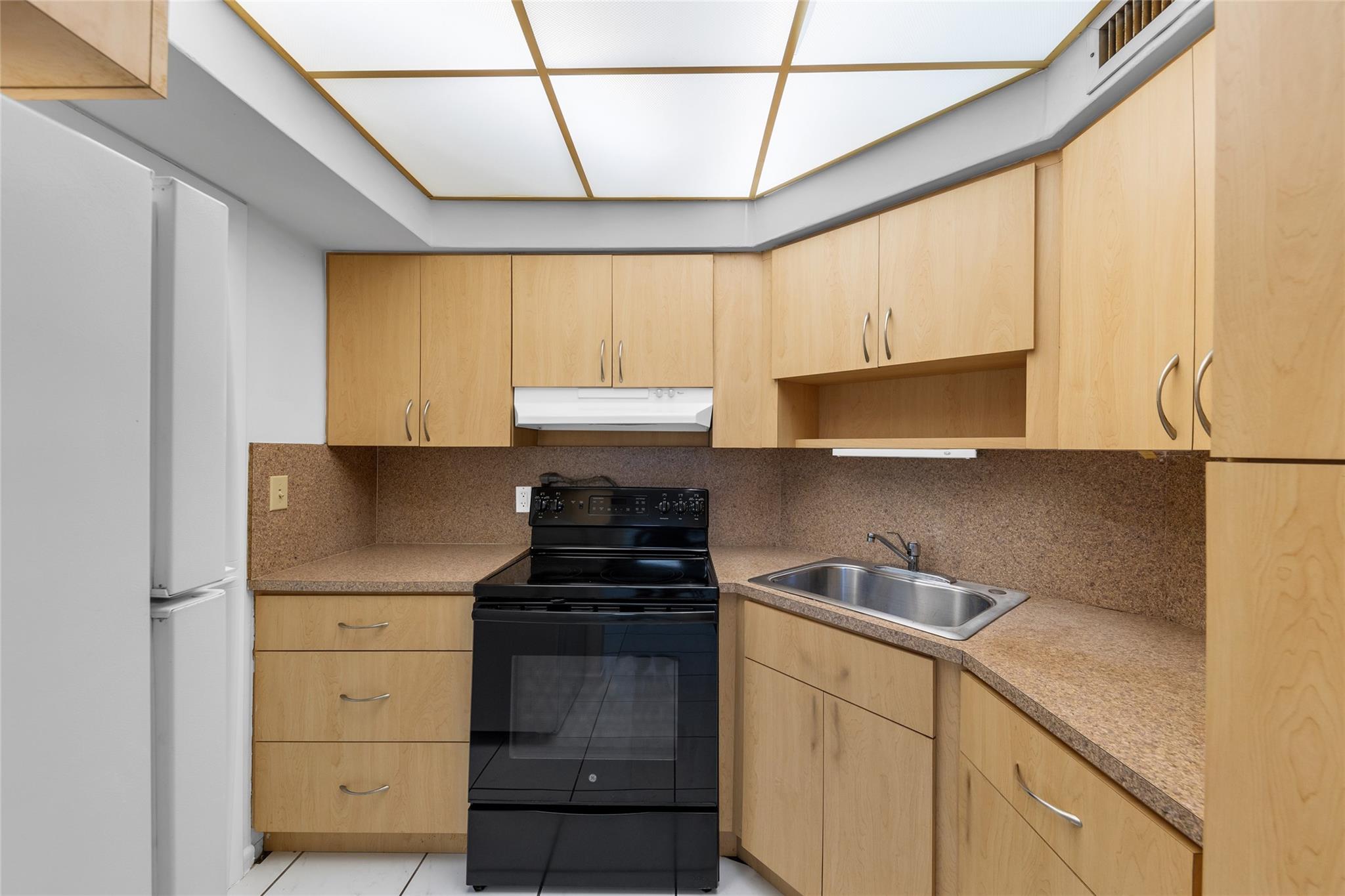 Homes for sale in Lighthouse Point, FL | 2151 Ne 42Nd Ct #230, Lighthouse Point, FL 33064 | MLS# F10519251